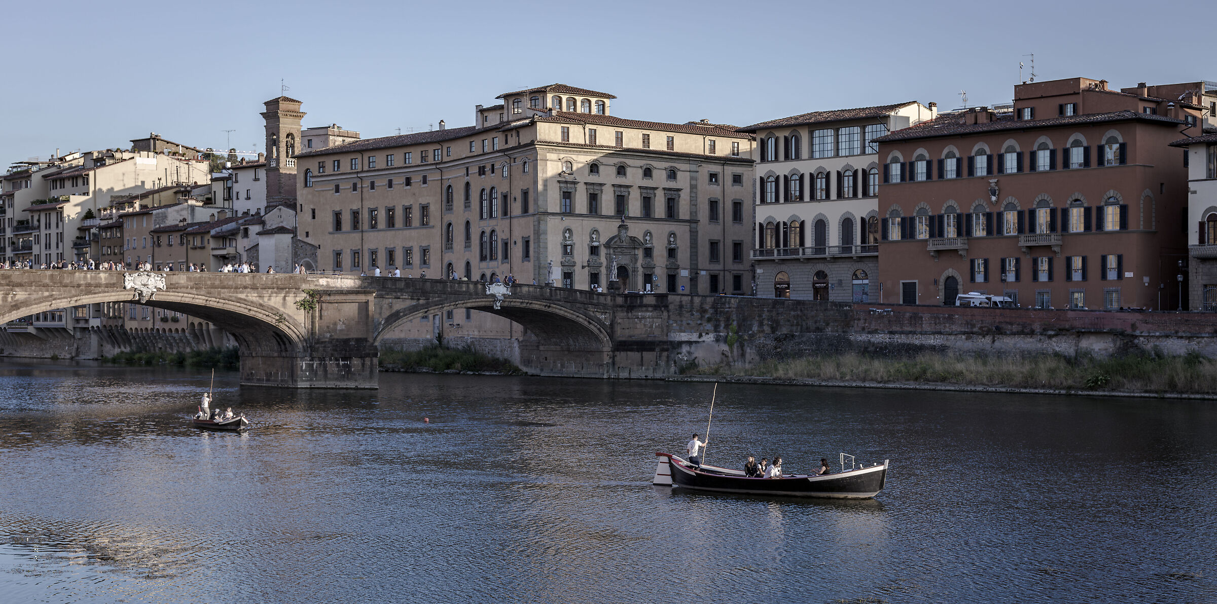 Firenze arno e barche