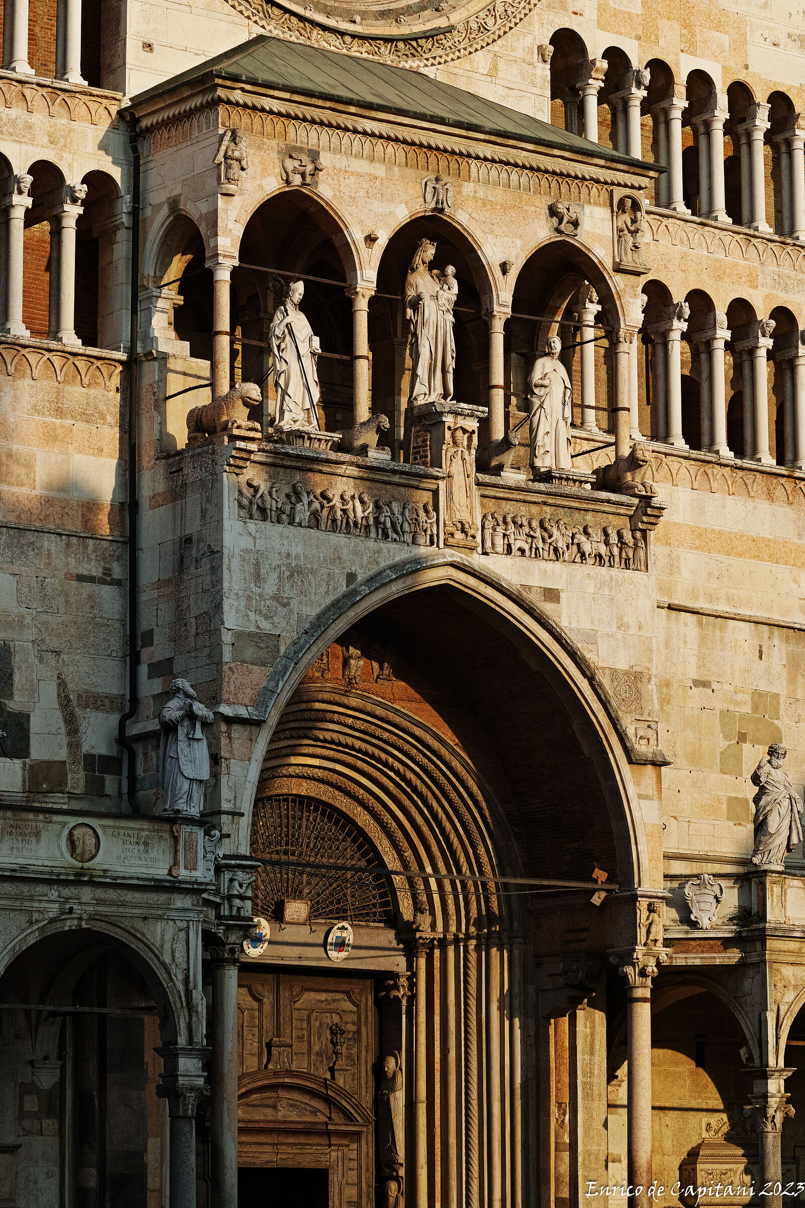 Cathedral of Cremona, close-up of the porch