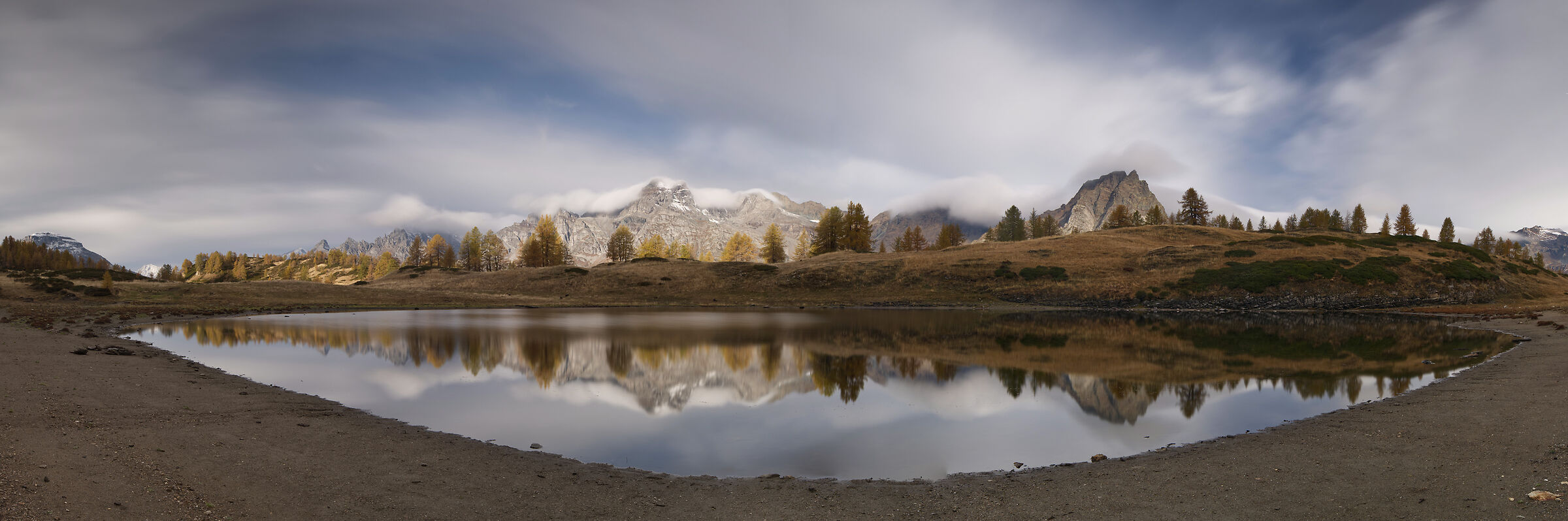 Alpe Devero-Alpe Sangiatto-upper lake of Sangi