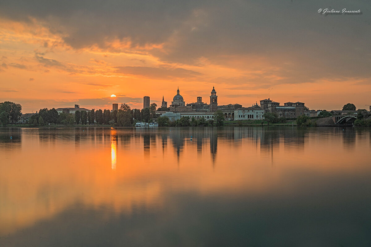 skyline sunset Mantova