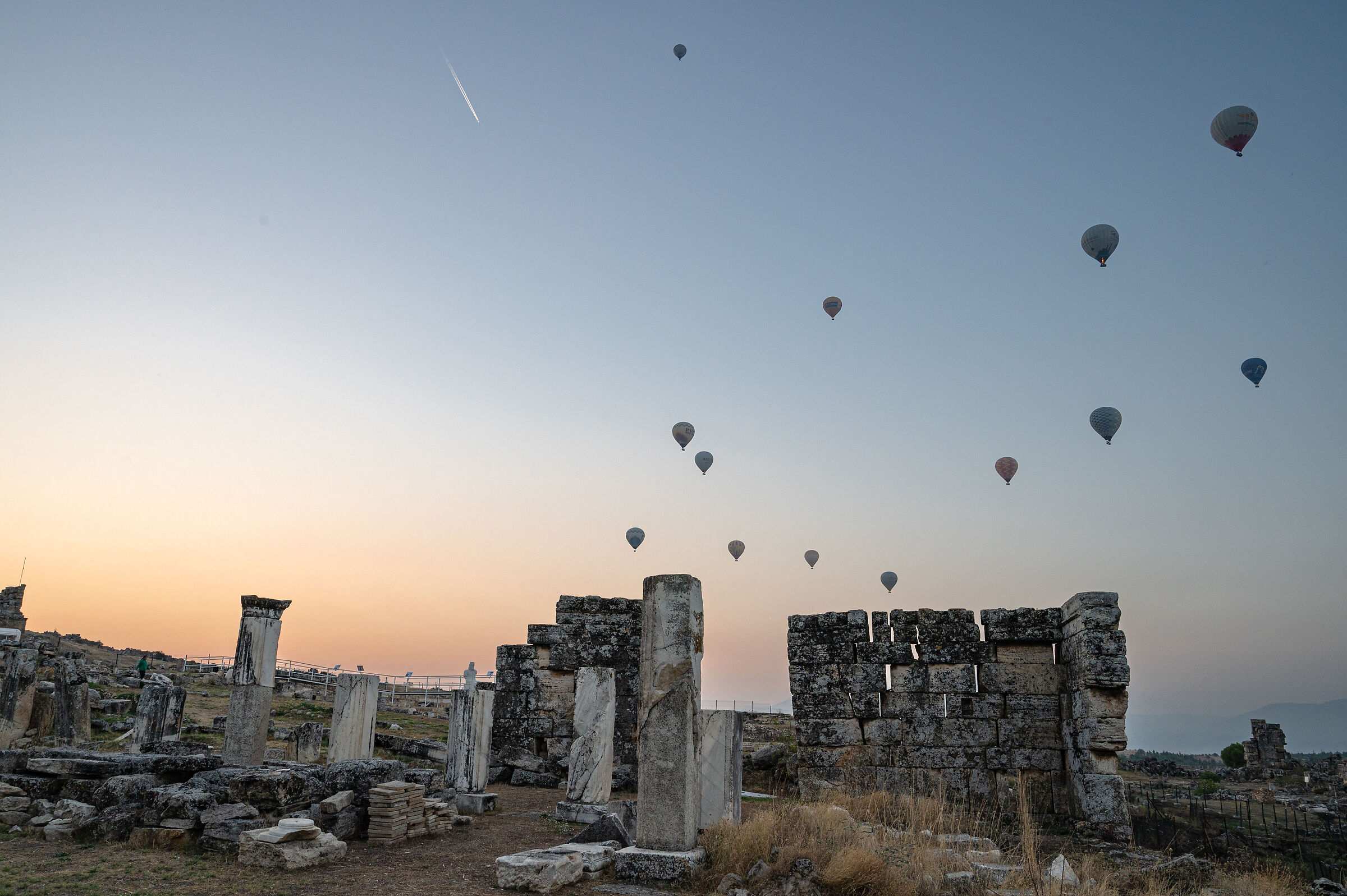 Hot air balloons at sunrise over the Plutonium