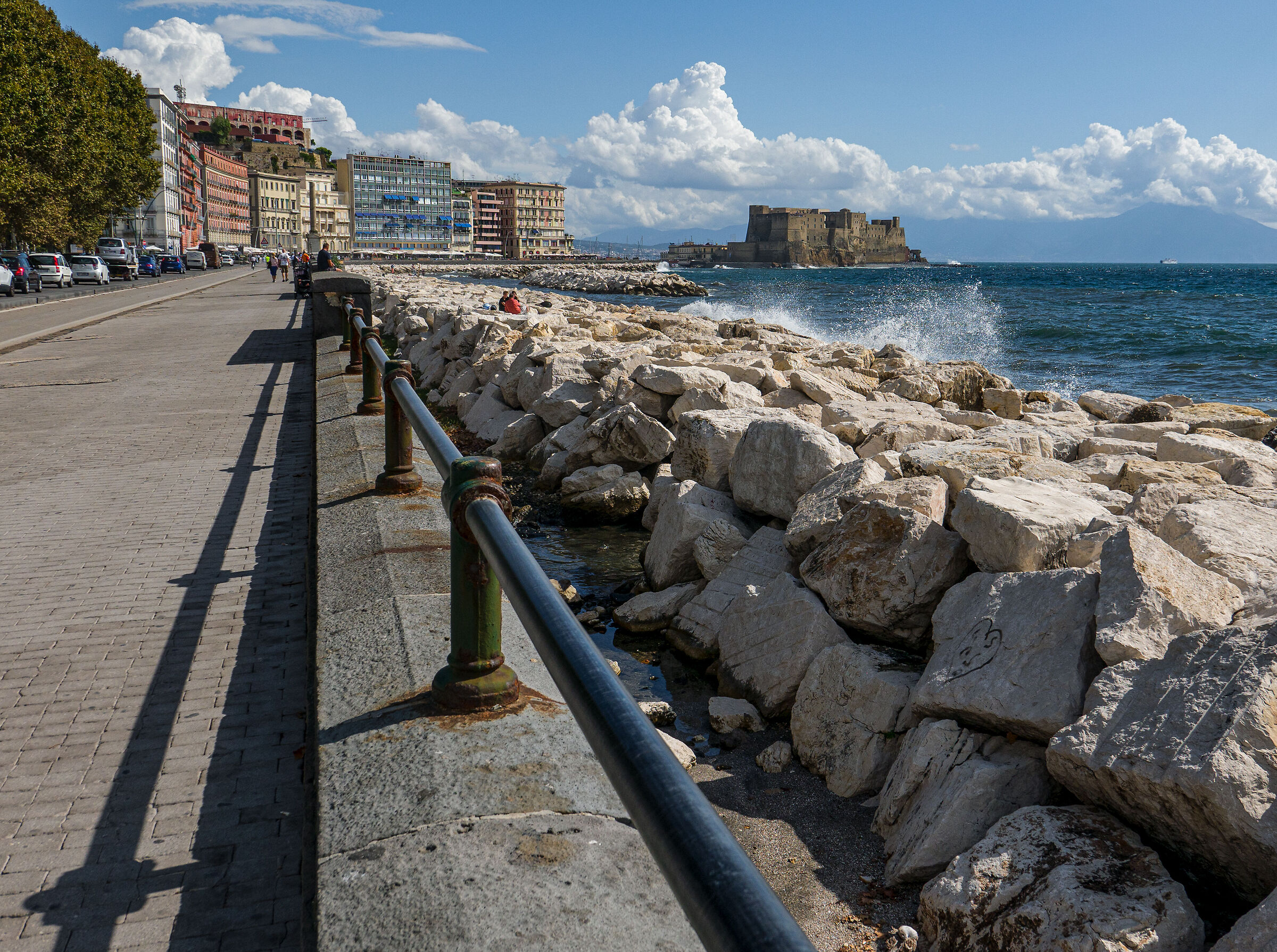 Costeggiante il mare...