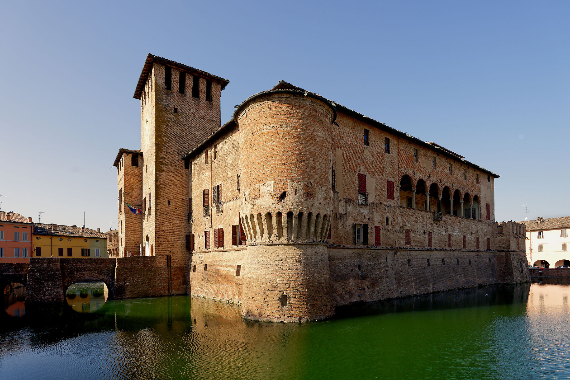 L'altro lato della Rocca