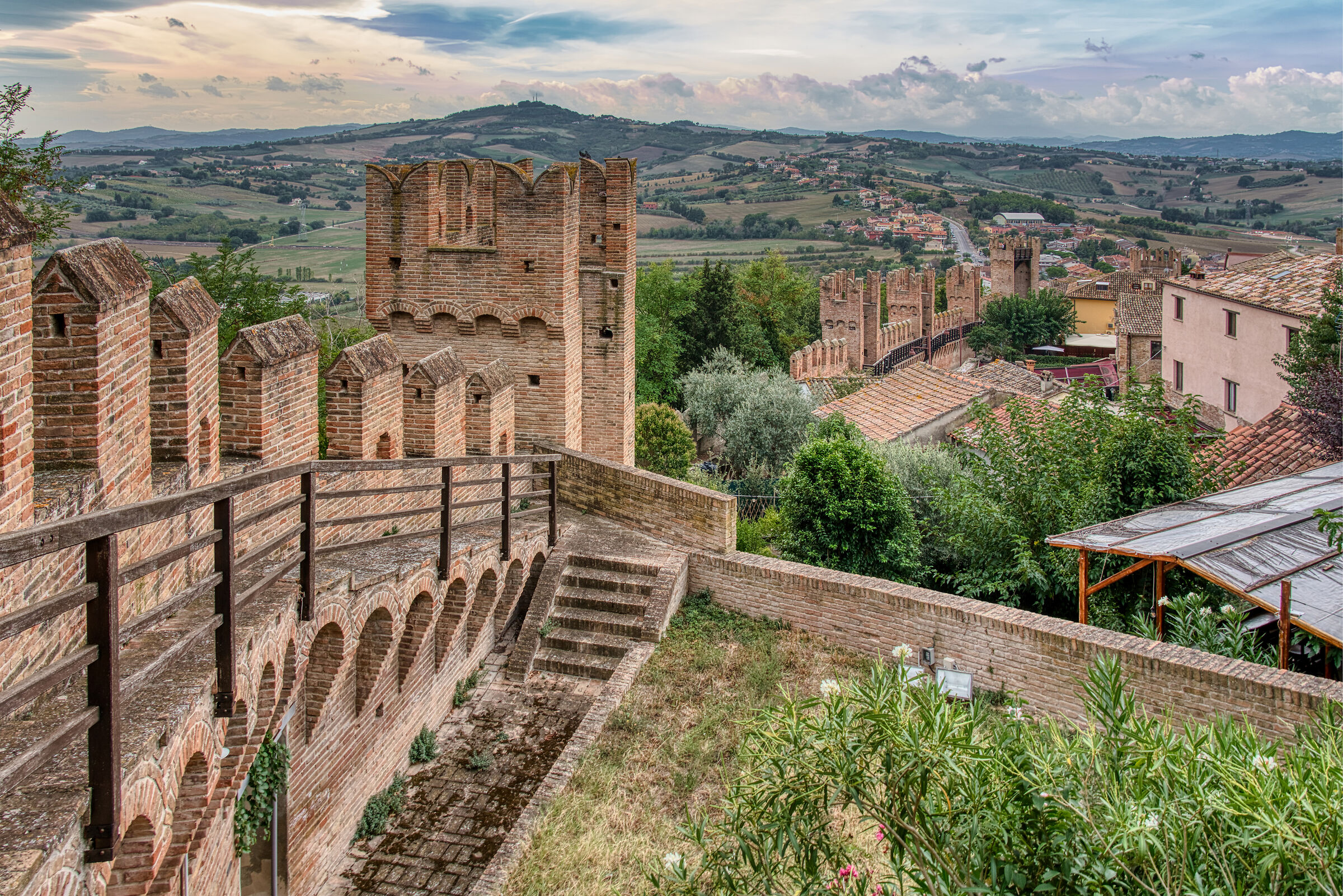 Gradara: vista dalle mura.