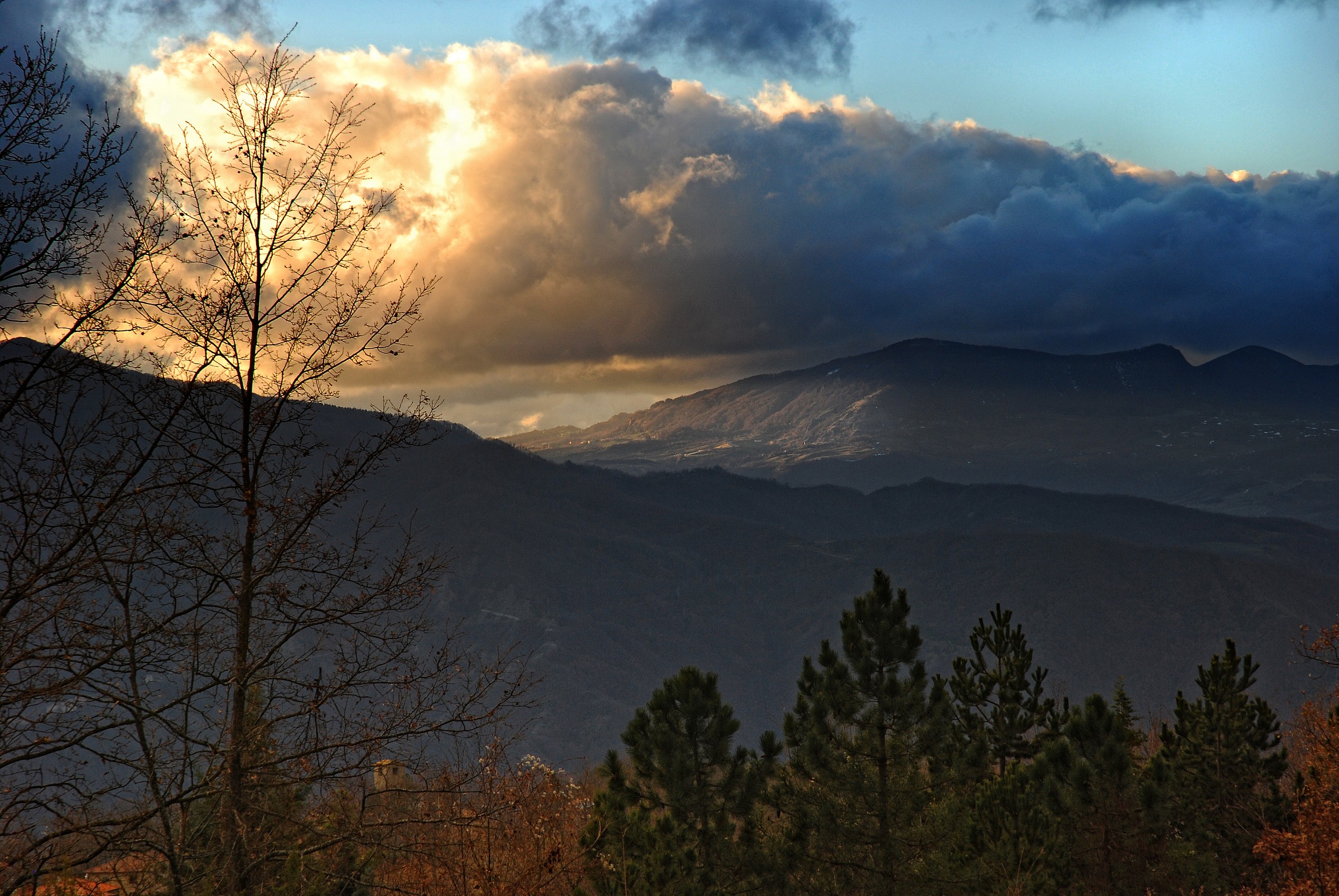 monte Fumaiolo con campanile Miratoio 1