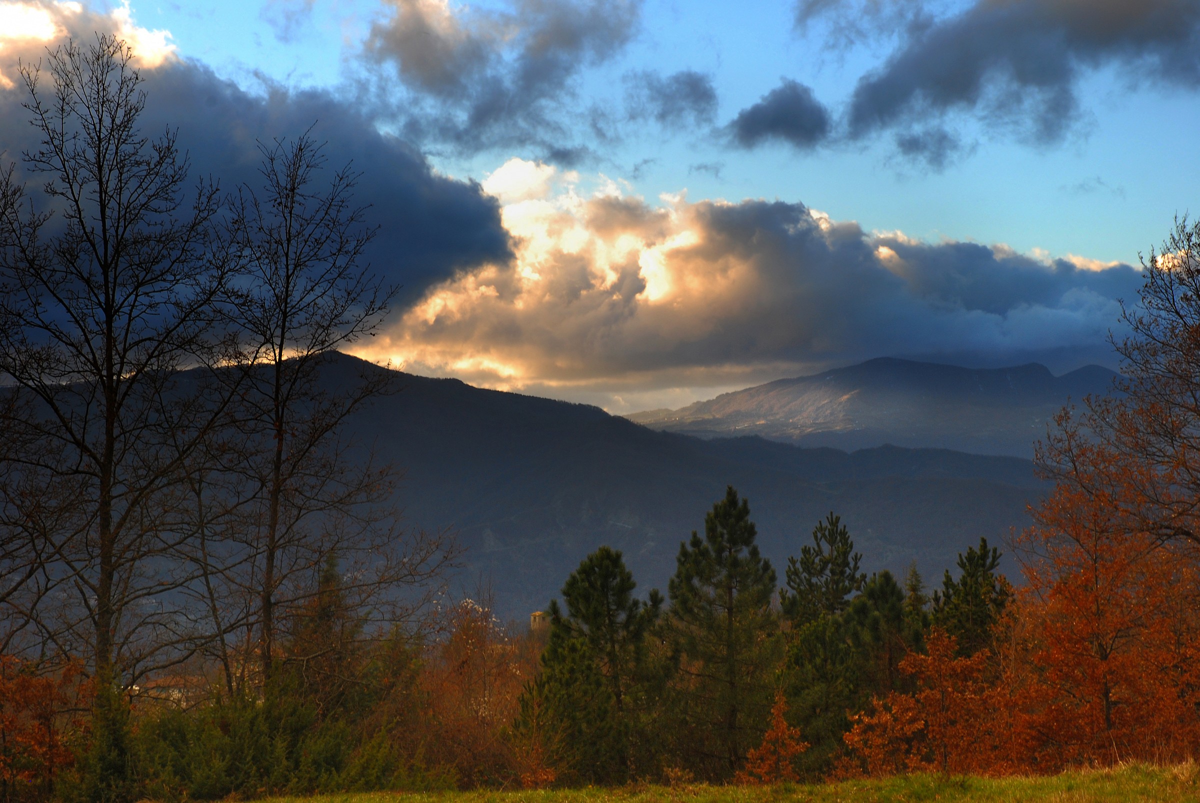 monte Fumaiolo con campanile Miratoio 2