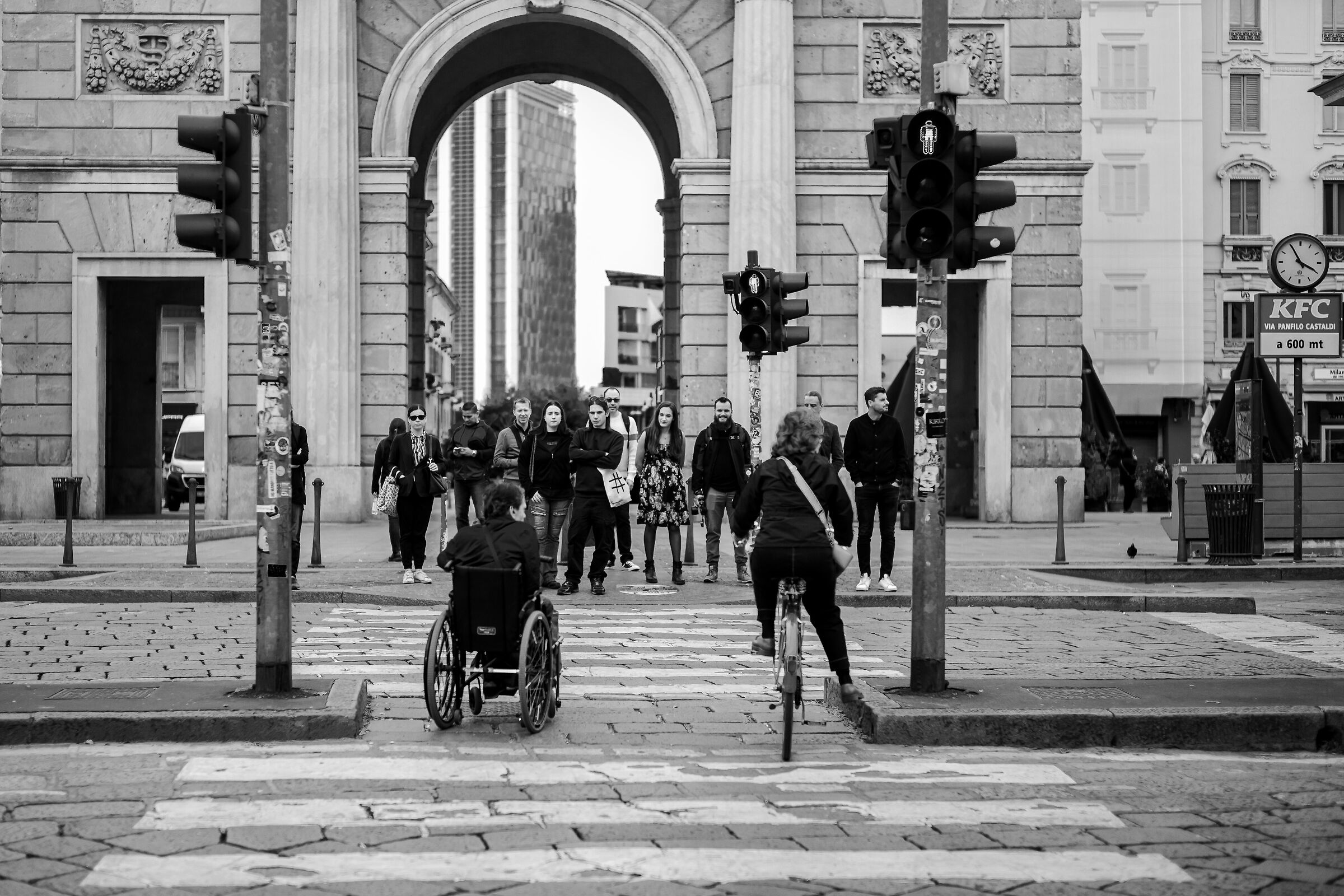 Attraversando le strisce