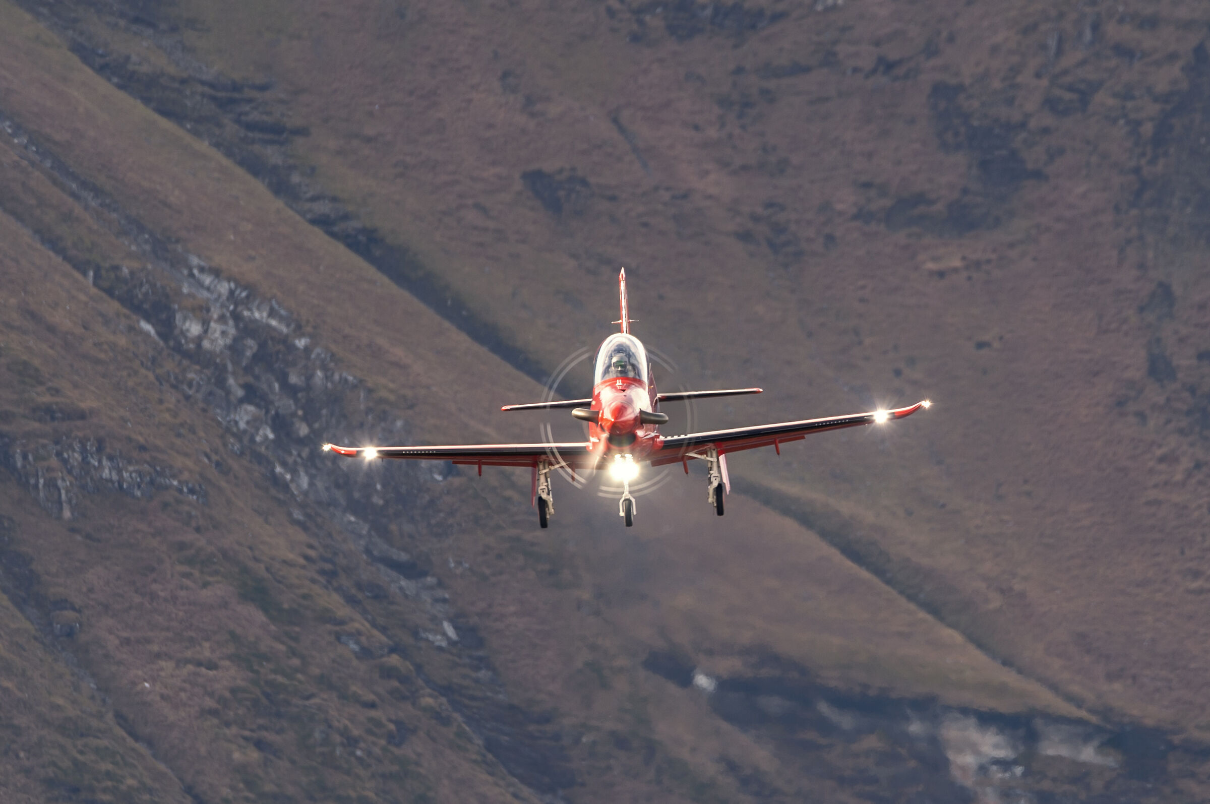 Frontale con un pc-21