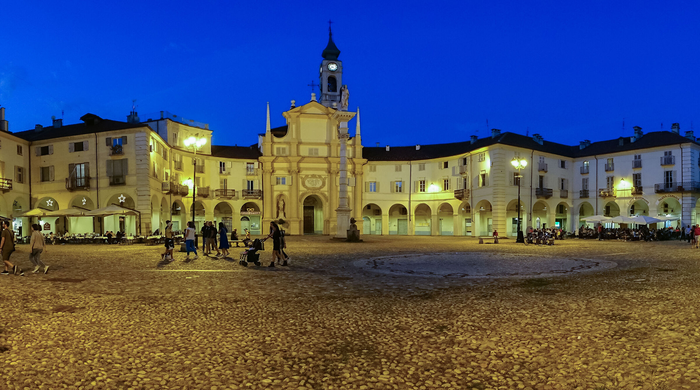 Venaria: il borgo