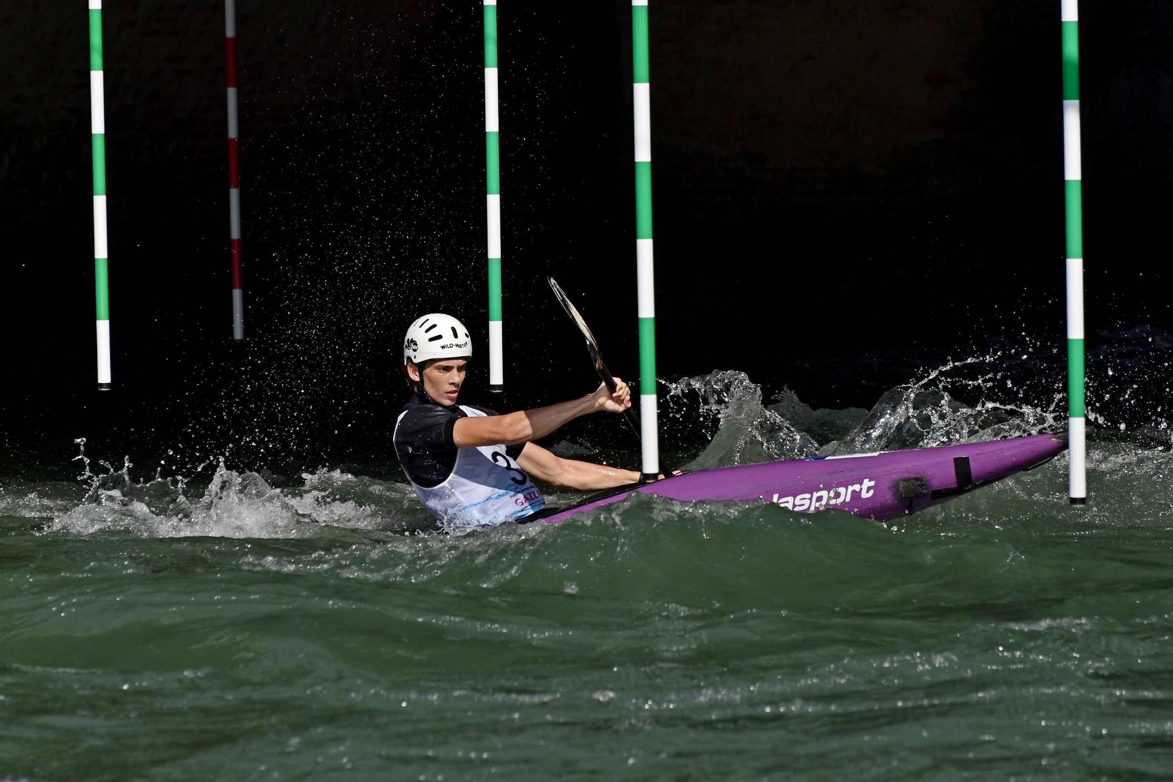 Kayak slalom 6