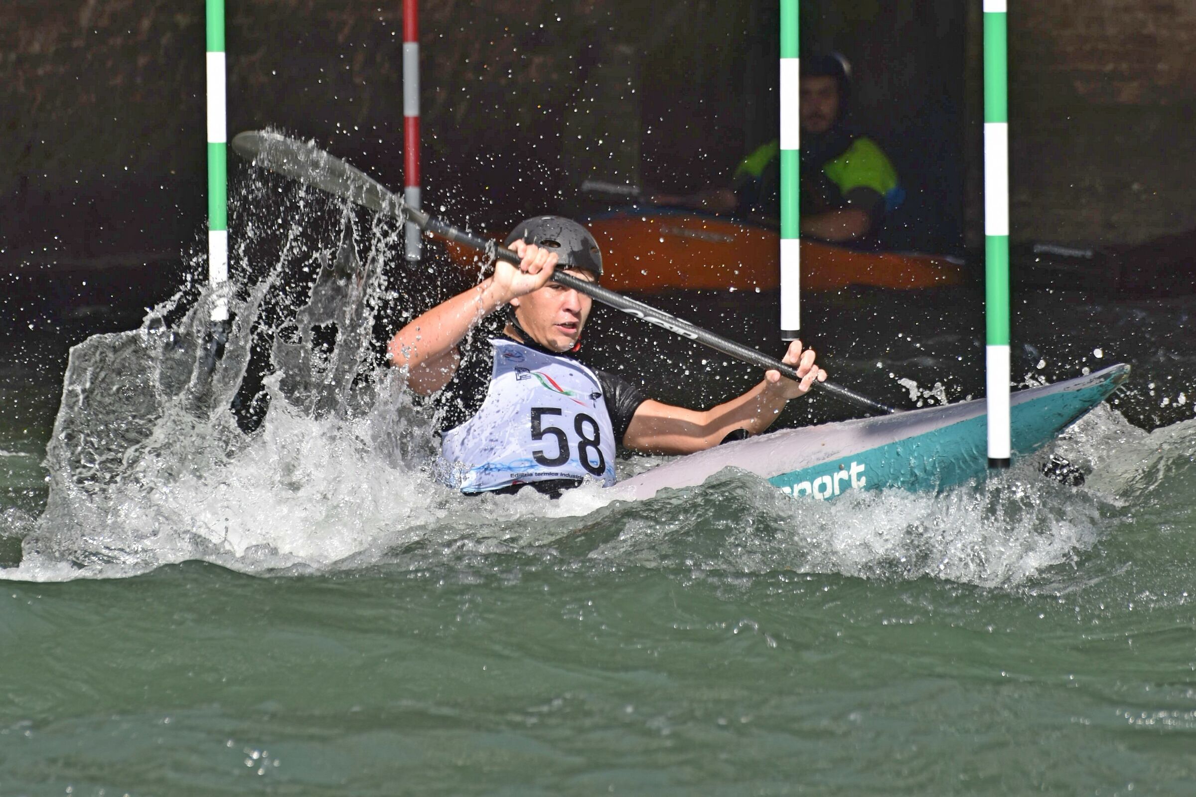 Kayak slalom 7