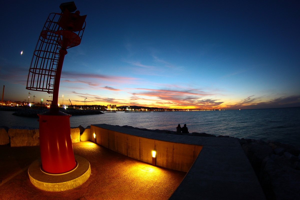 Il tramonto del faro