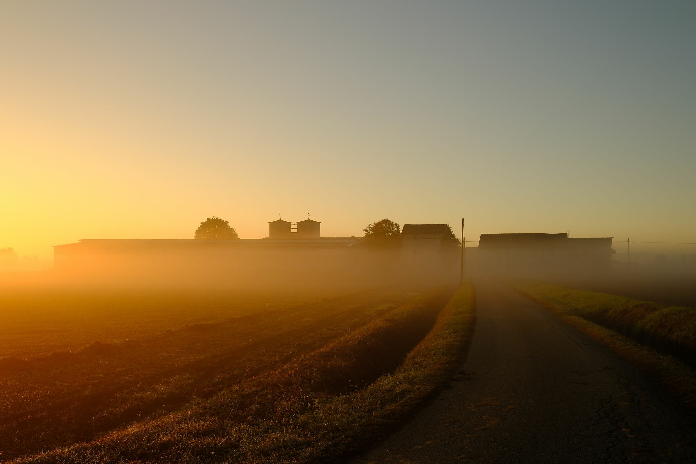 Sunrise on a farmhouse in Pavia