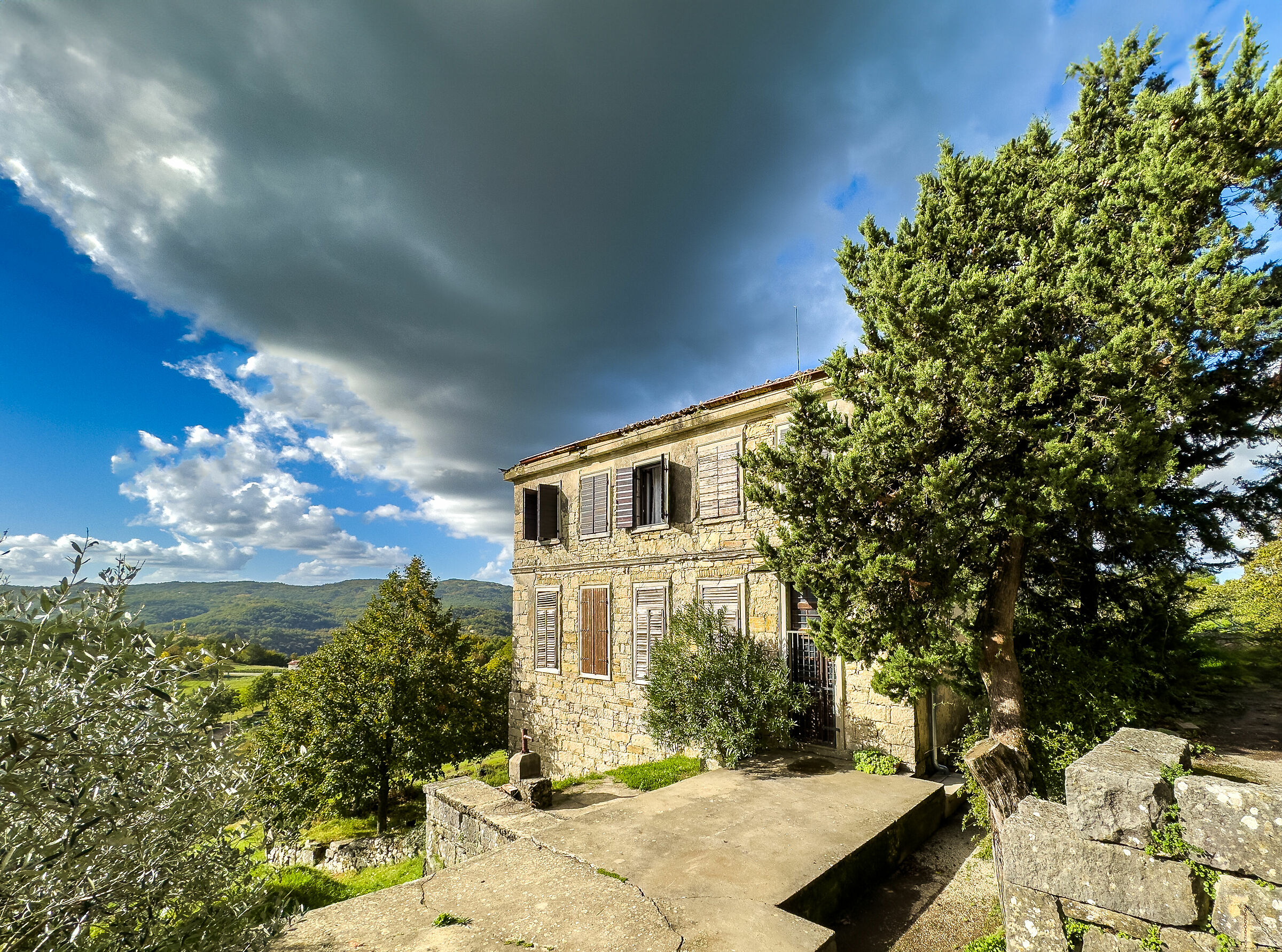 Scorci istriani. Colmo (Hum)