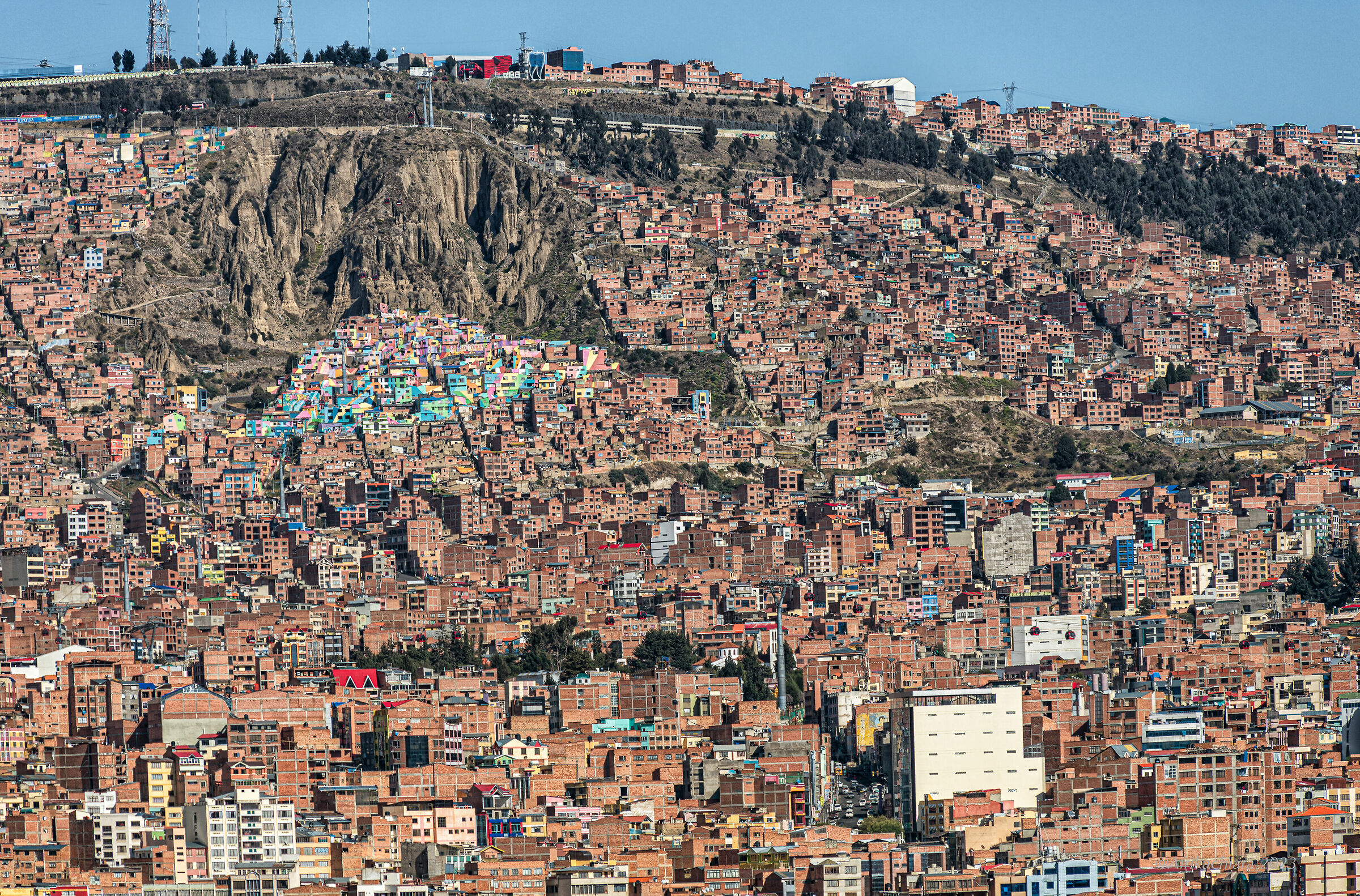 La Paz clings to the mountain
