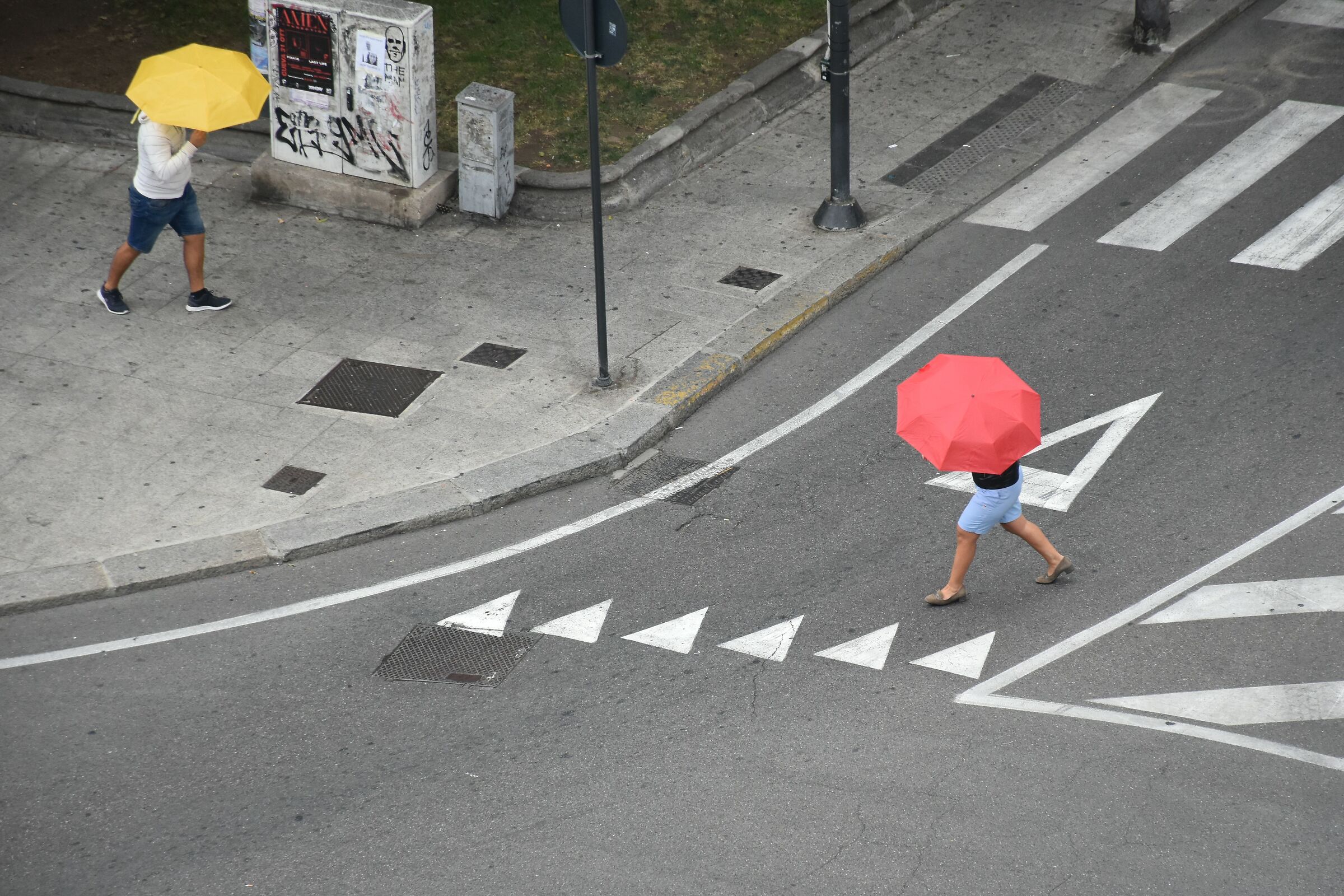 Non si passa col rosso...precedenza al giallo..