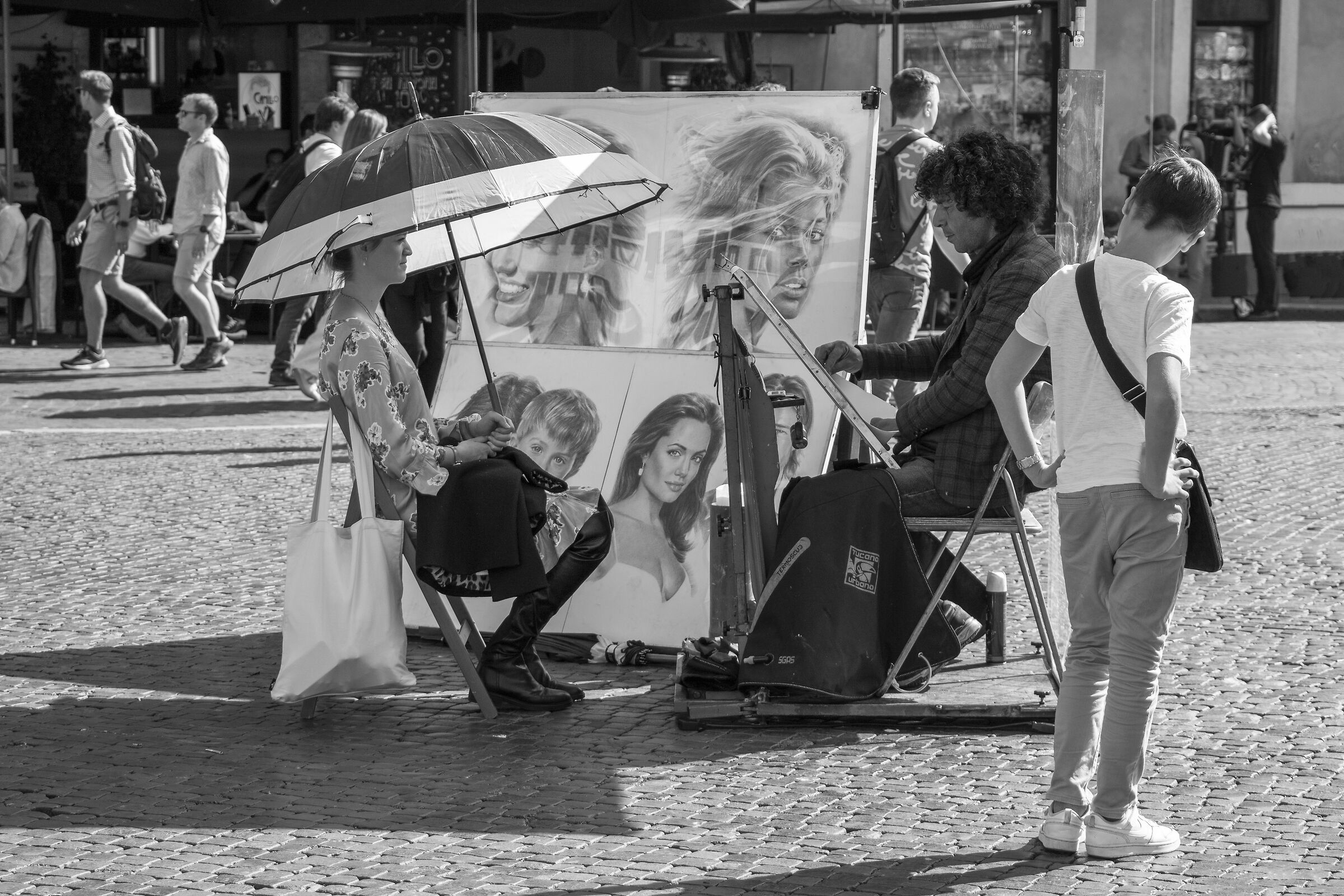 La curiosita'...o pittore e modella...(4 foto)