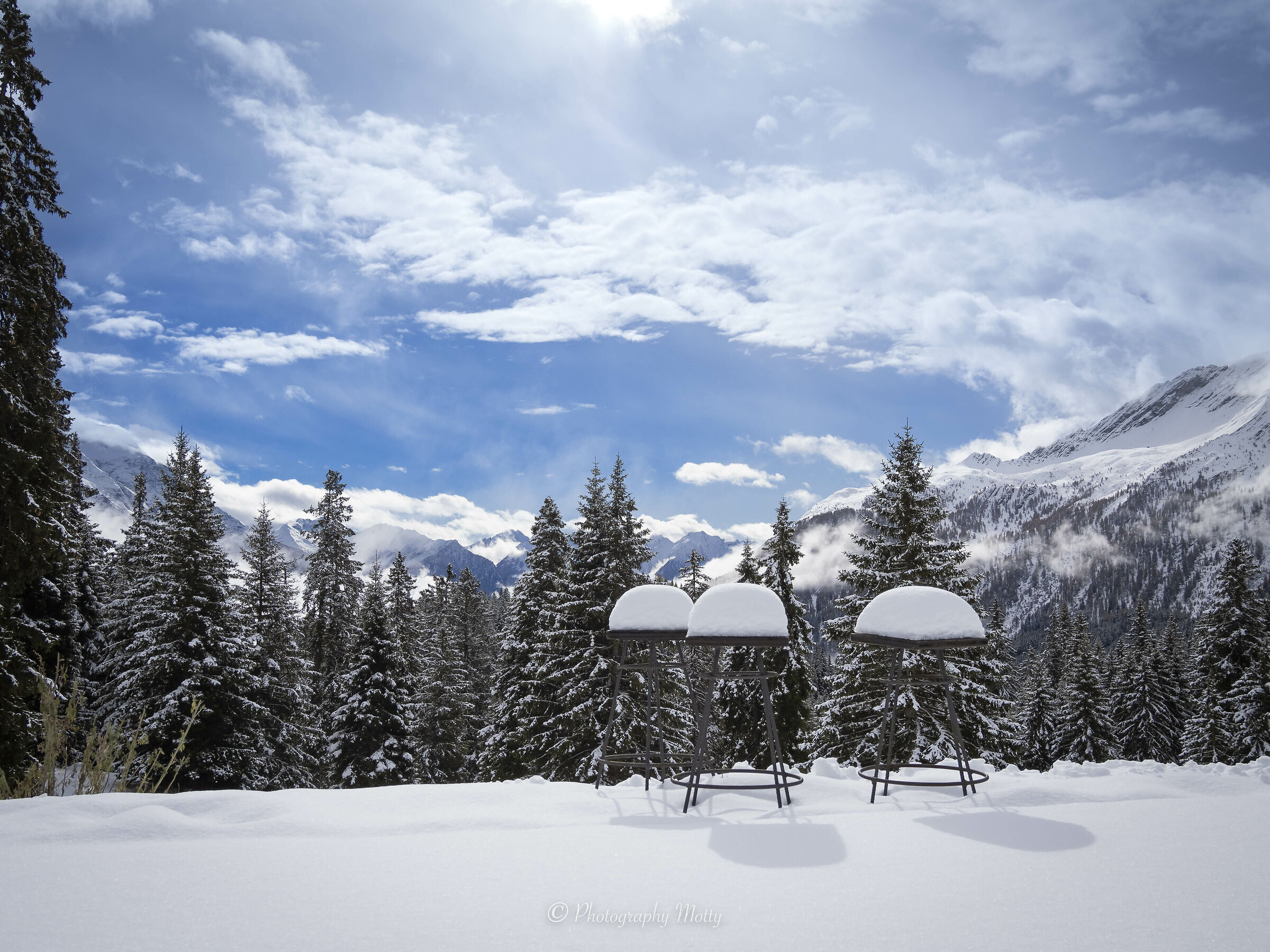 L'attesa dei tre guardoni