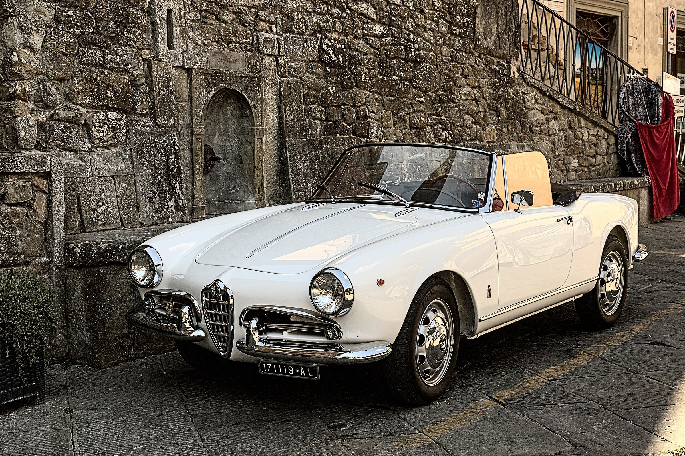 alfa romeo giulietta spider classic