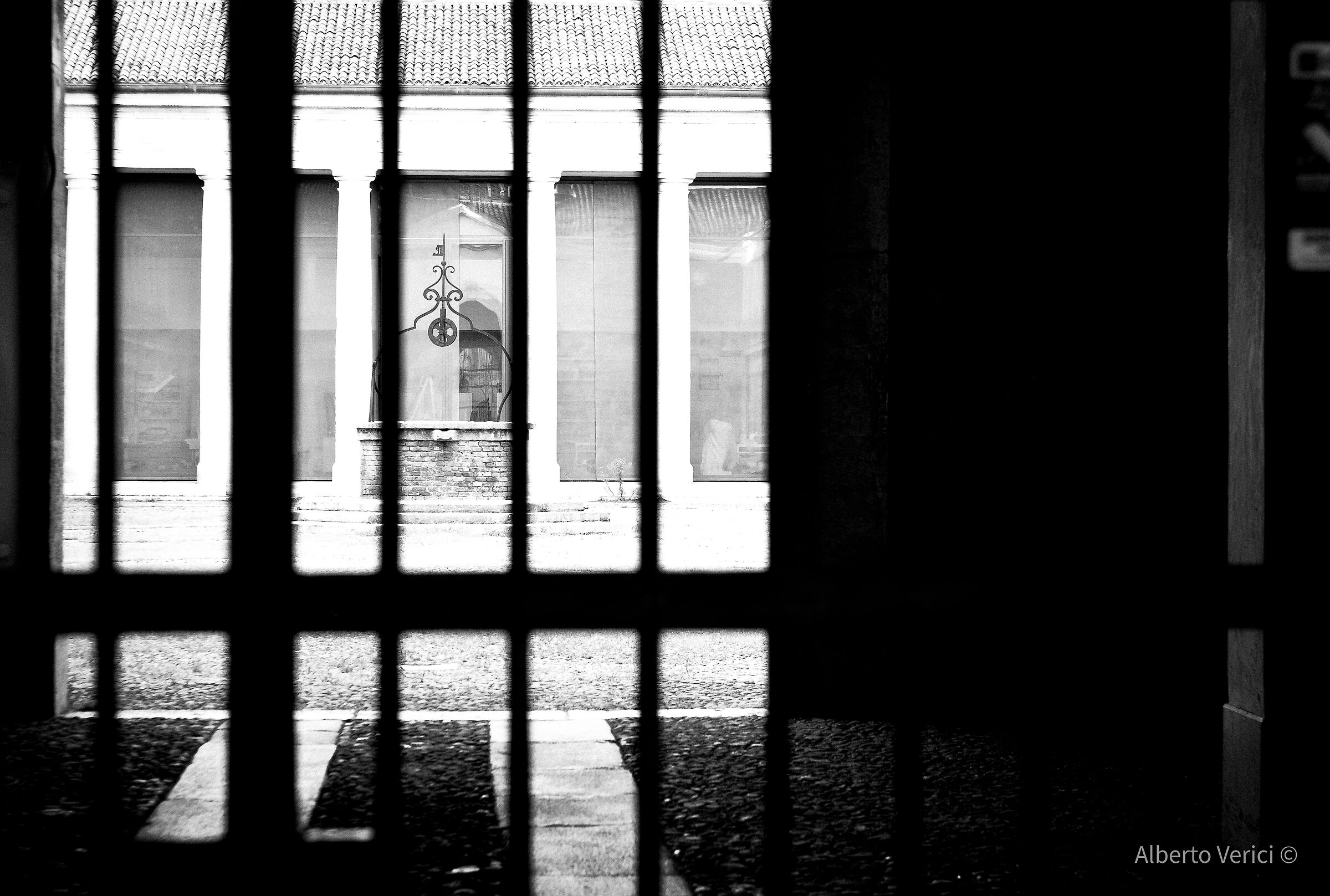 Of hidden courtyards