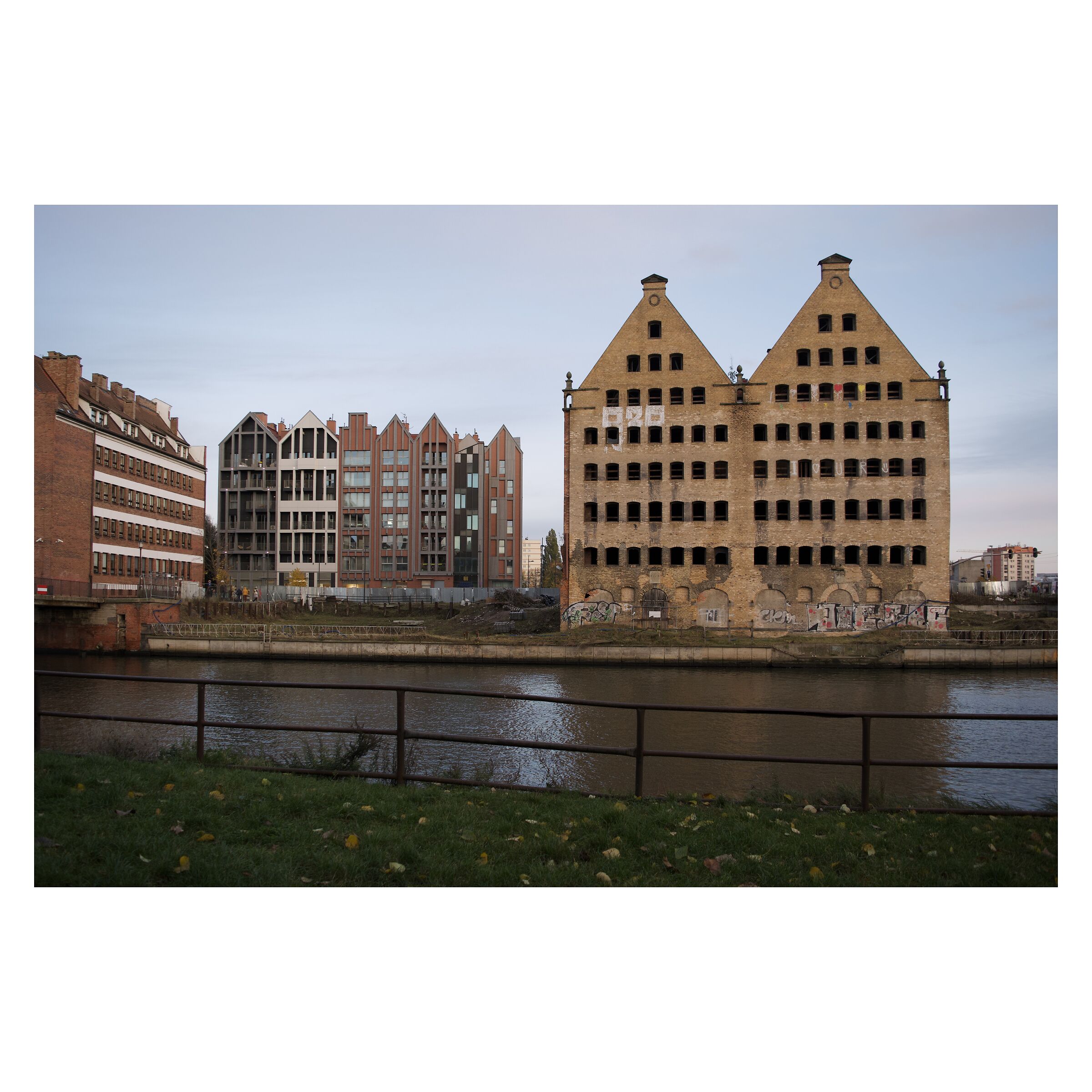 Palaces on the river.
