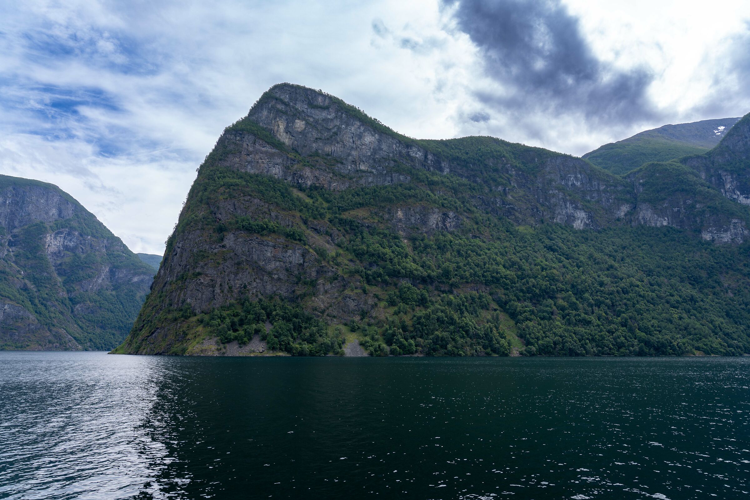 navigando sul Sognefjord