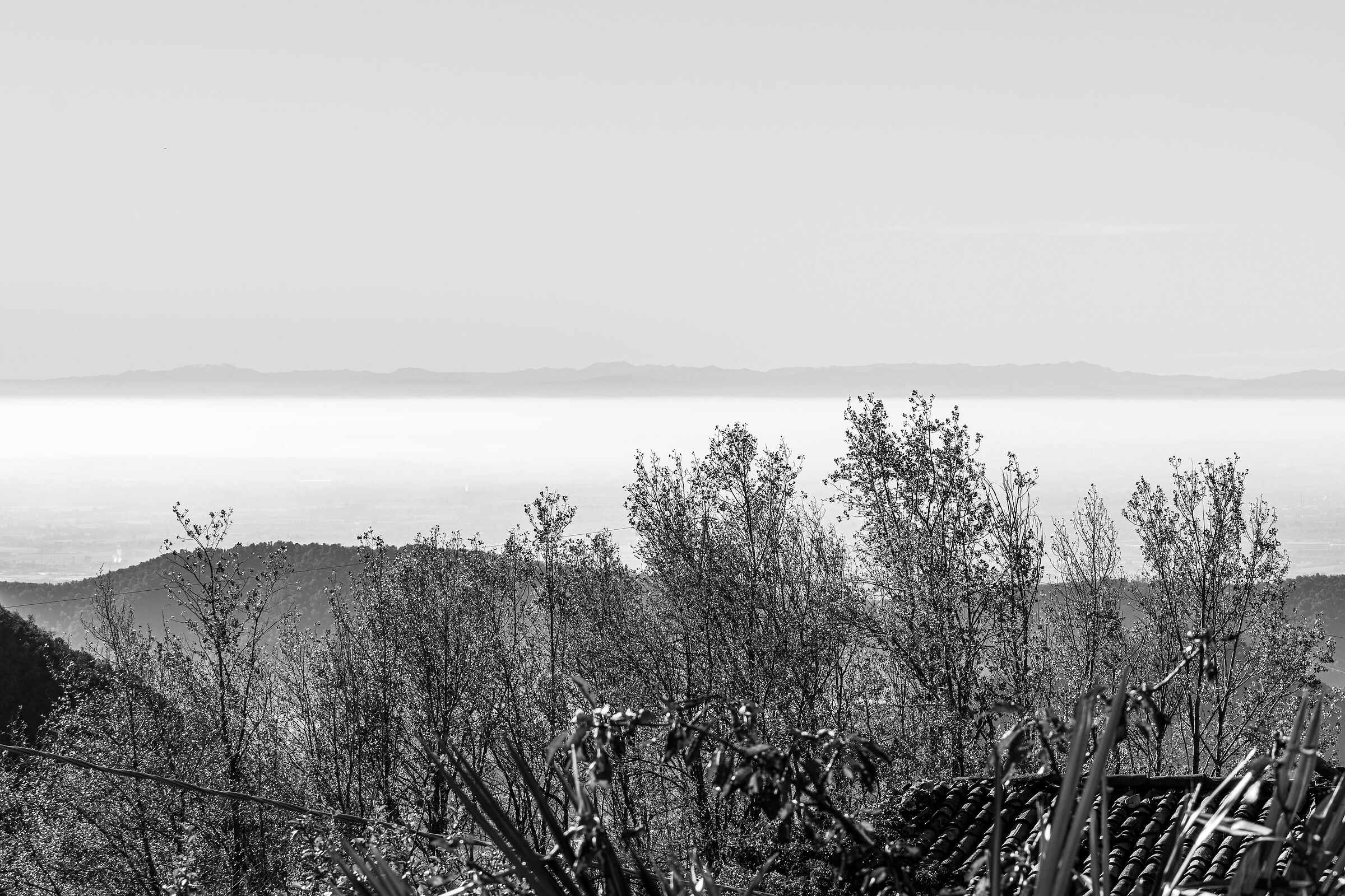 autunno padano - nebbia e appennini