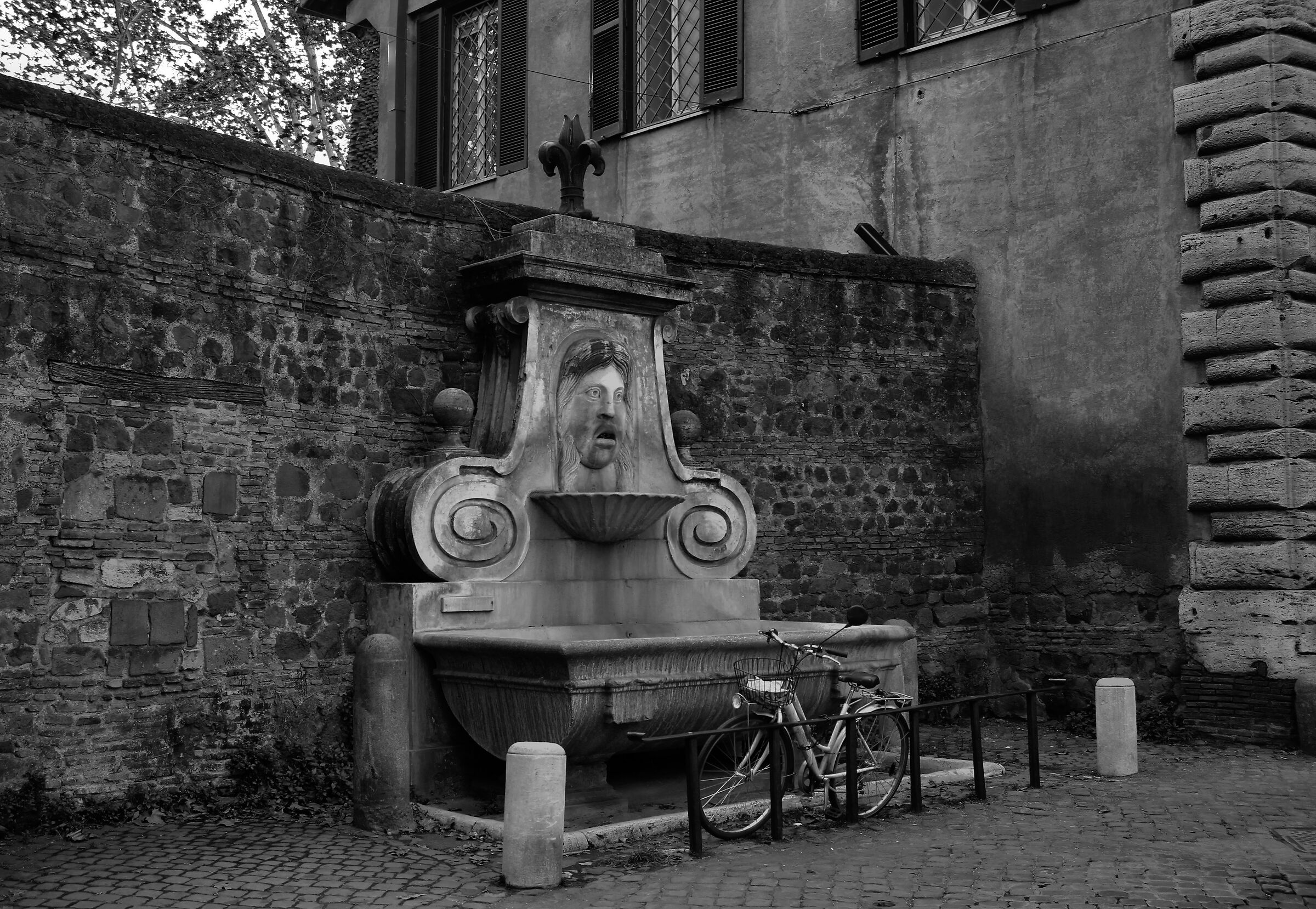 Fountain of the Mascherone
