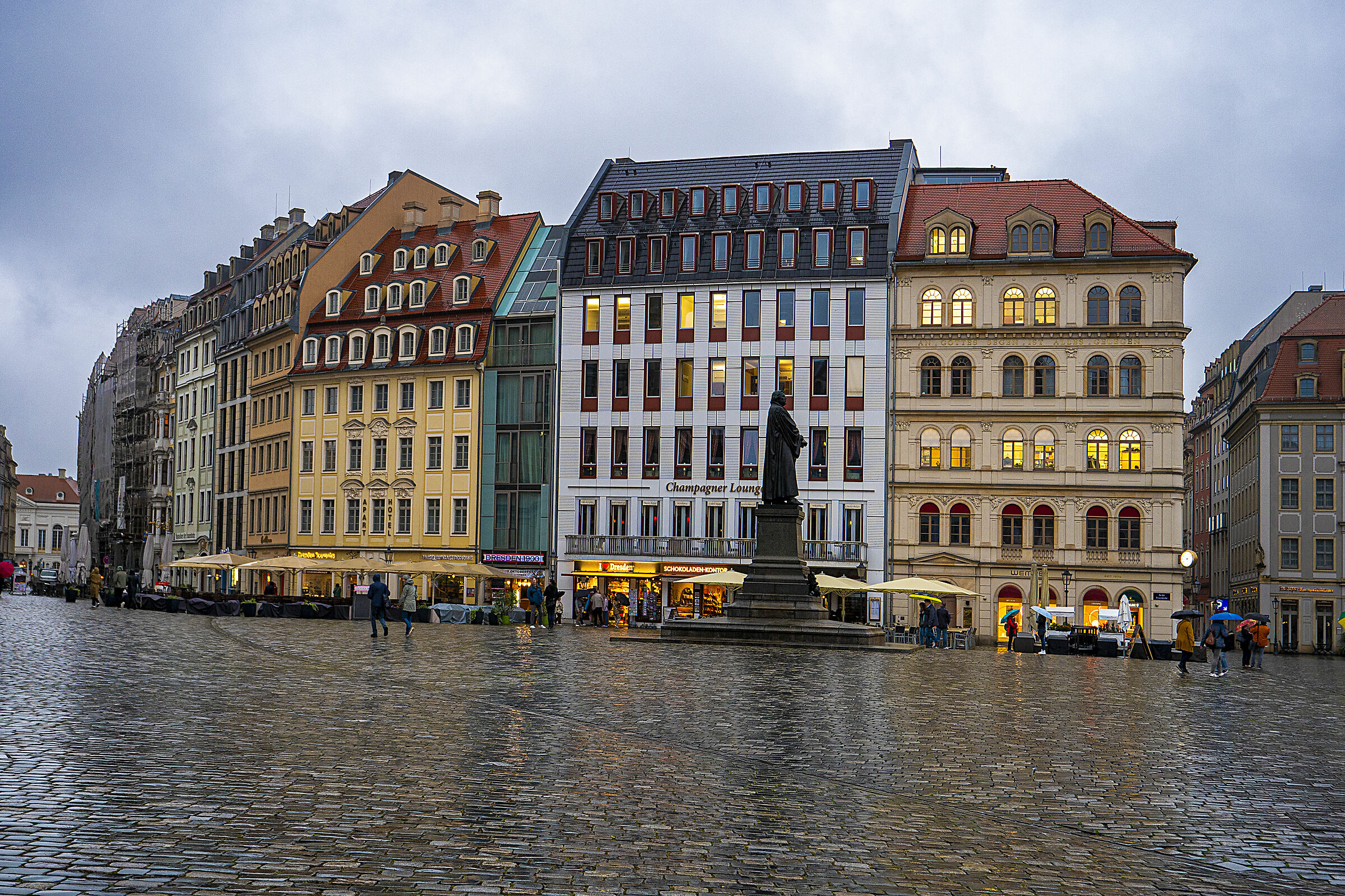 Piazza Neumarkt - Dresda (9-10-23)