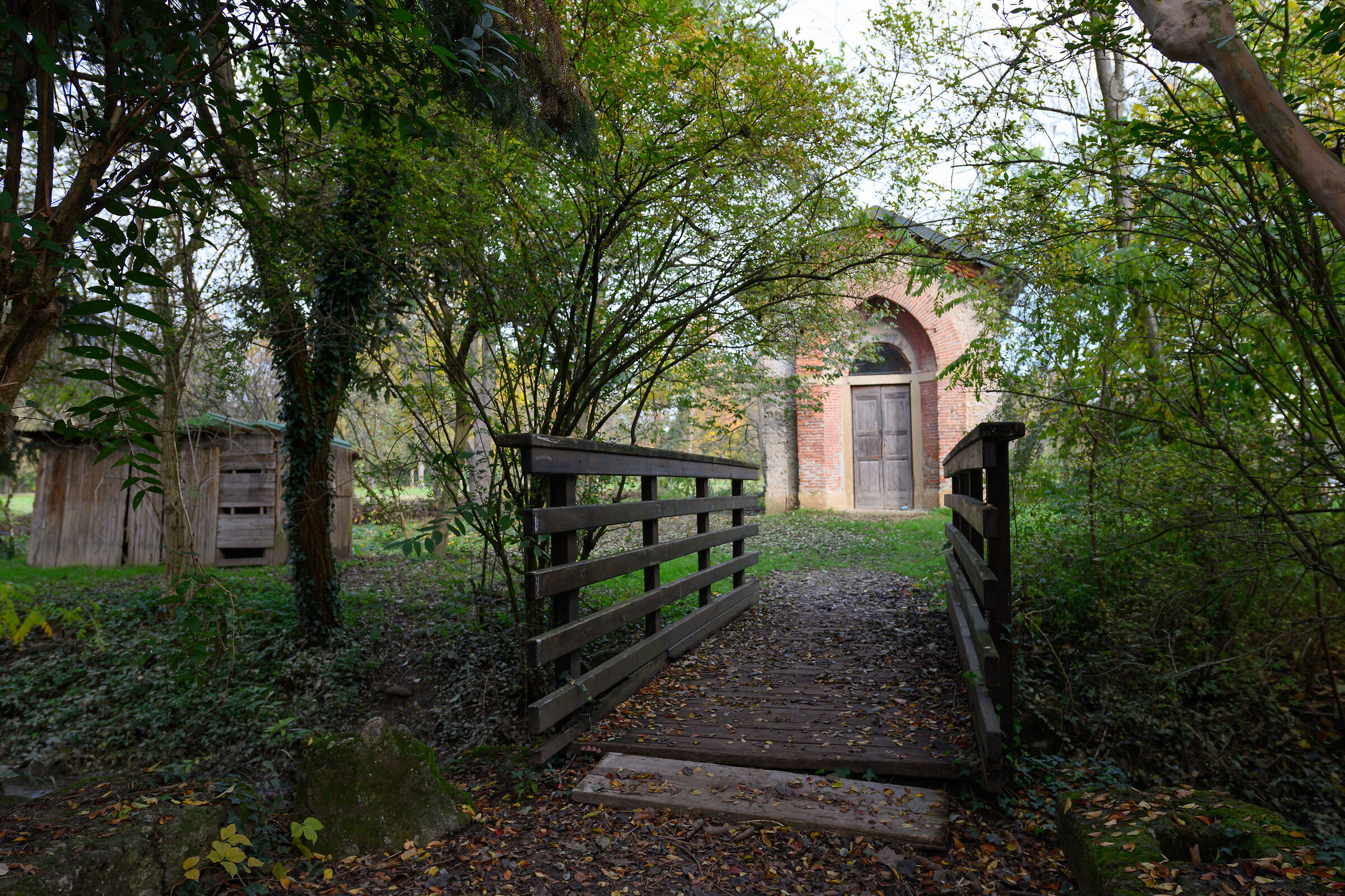 Accesso alle arnie solo per addetti ben bardati