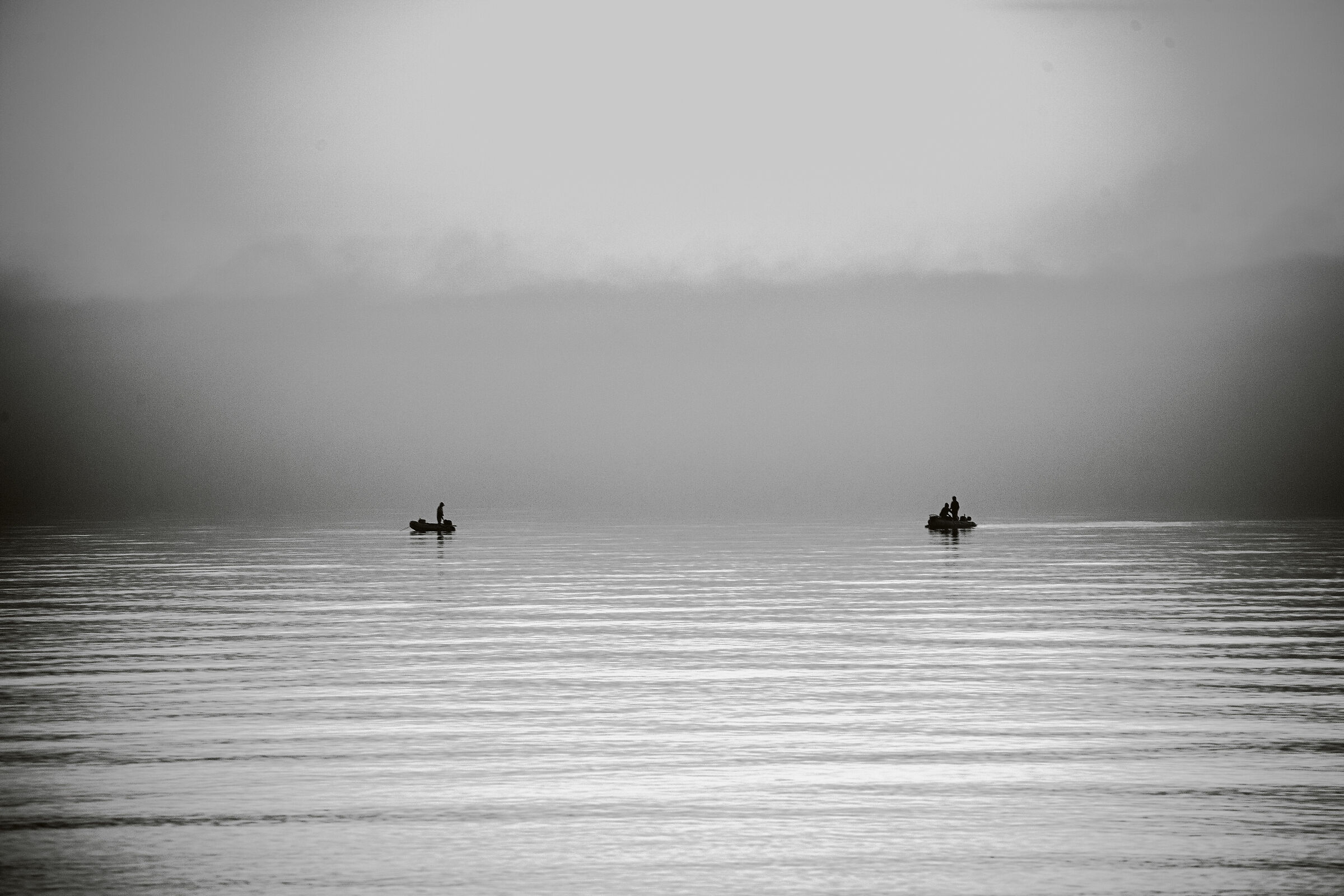 a pesca nella nebbia