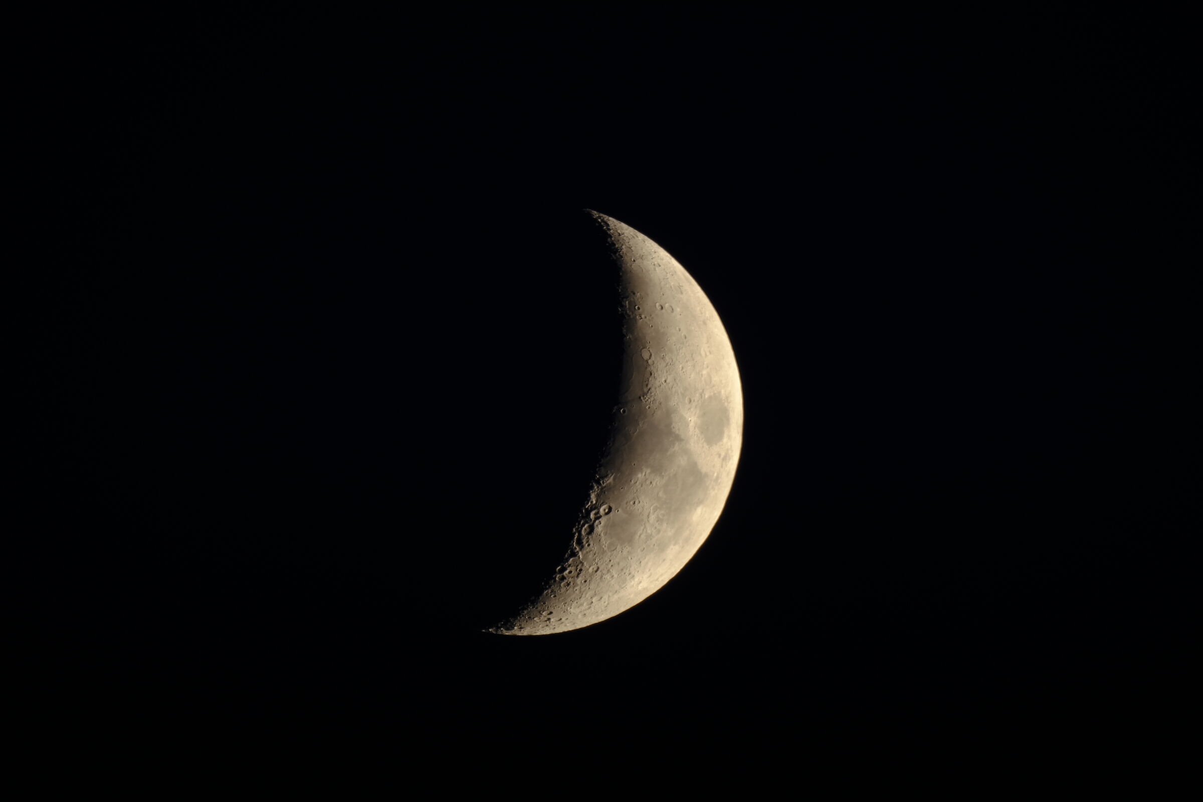 Moon 28%
