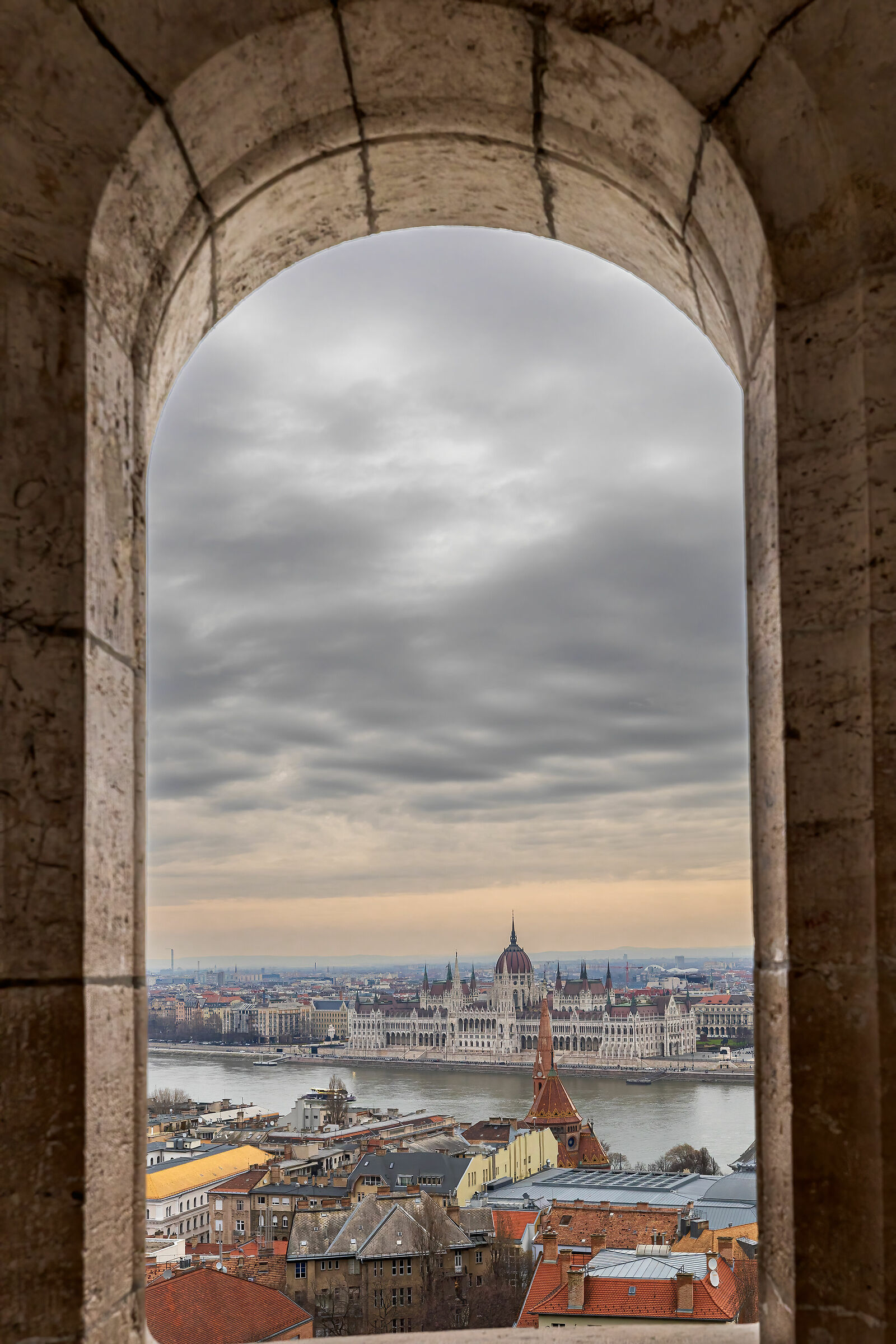 ..Országház from Fisherman's bastions...