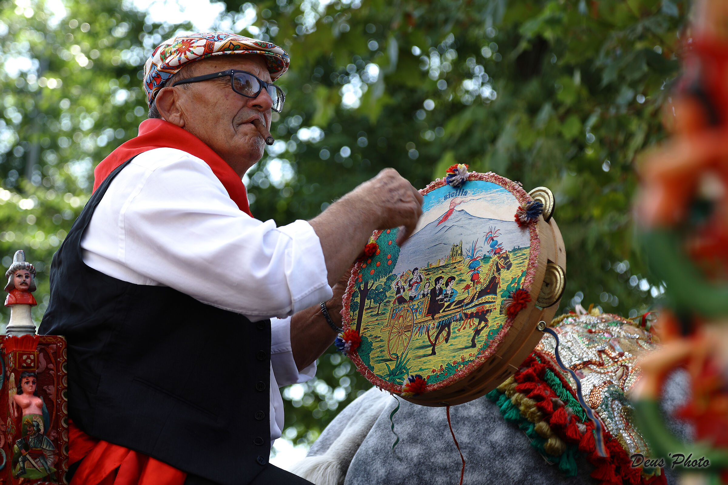 The tambourine in tradition