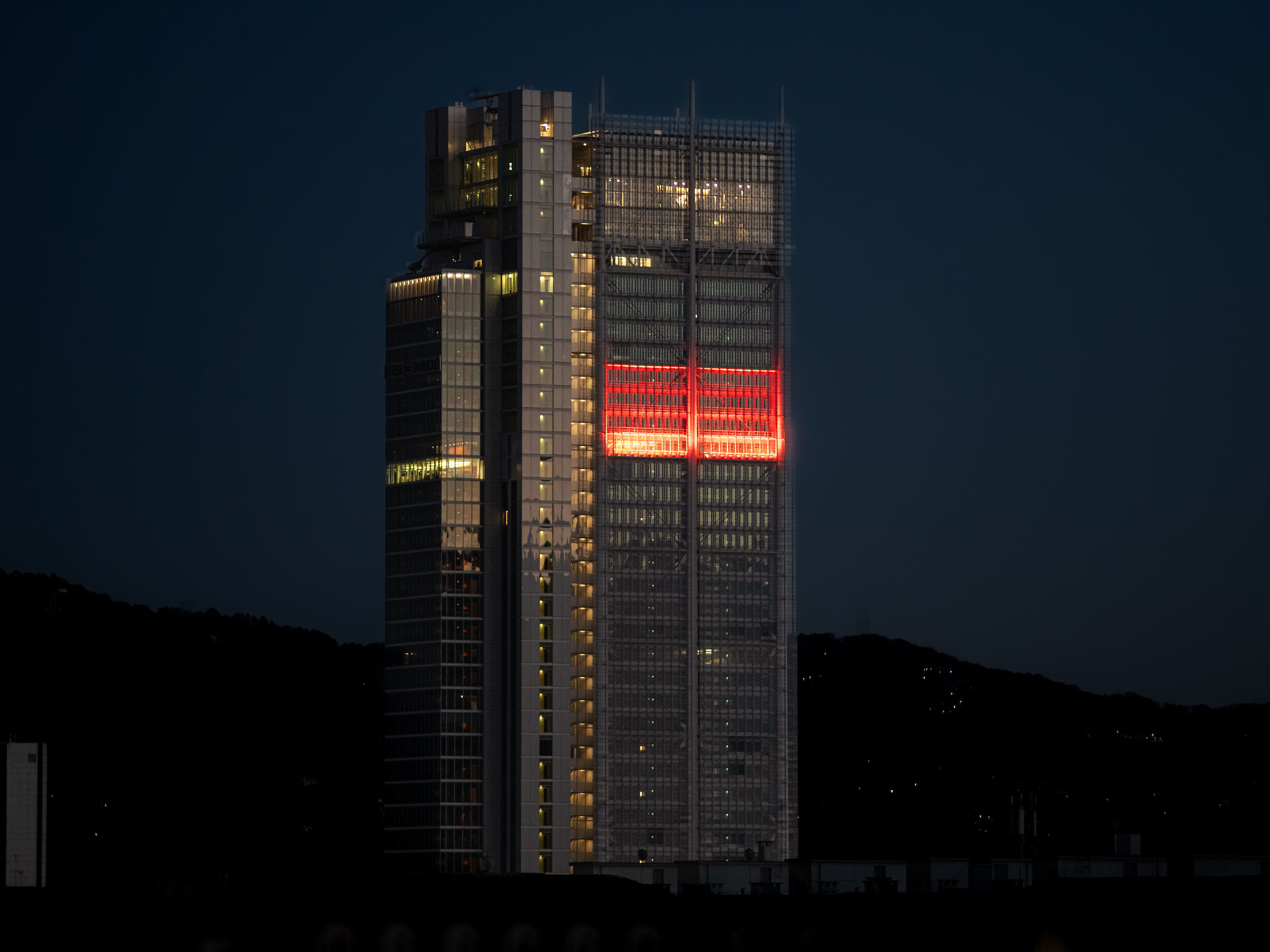 Simbolo alla lotta contro la violenza  contro le donne