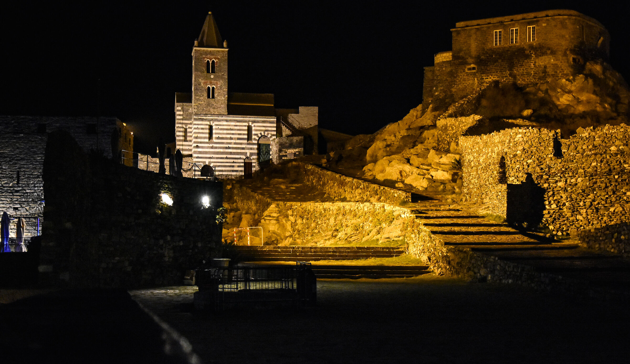 Portovenere  notturna