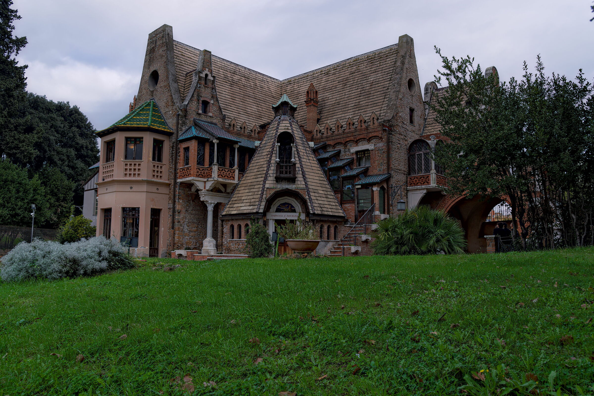 La casina delle Civette a Villa Torlonia