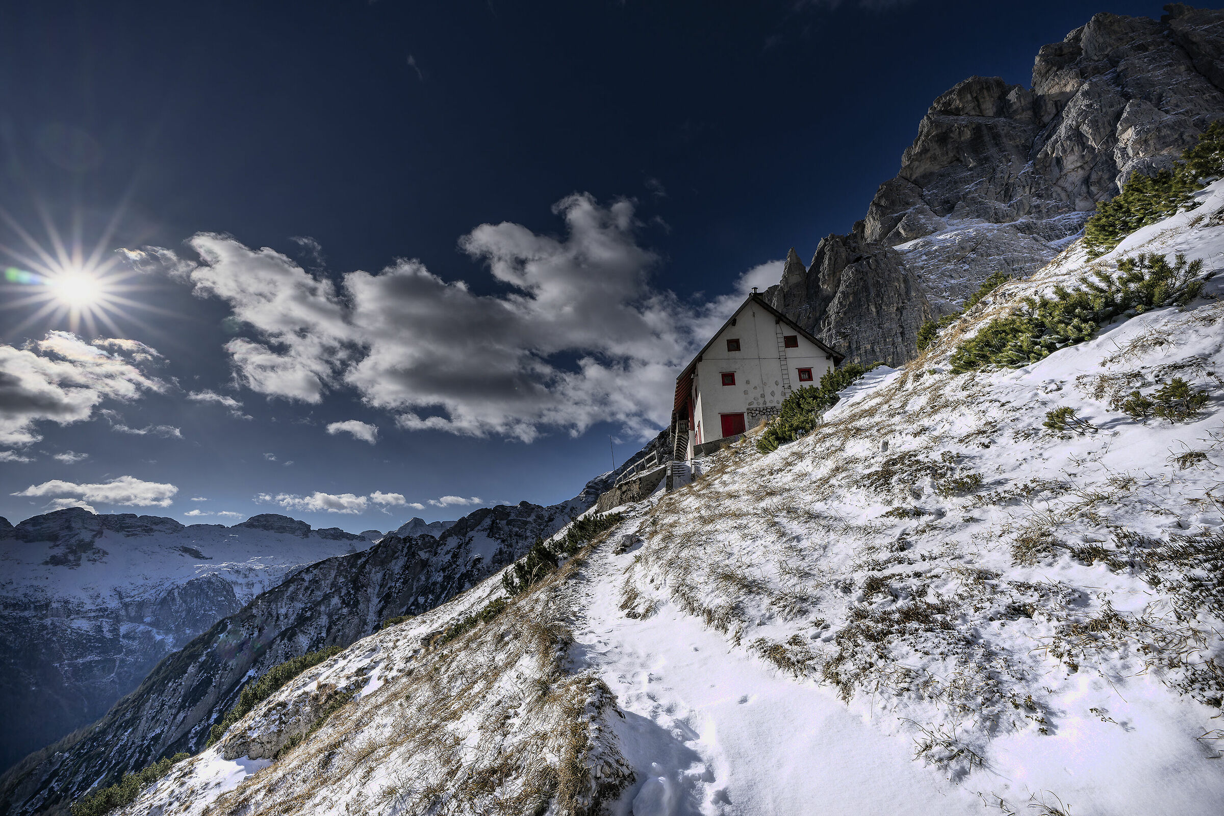 Salendo al Rif.Corsi alpi Giulie