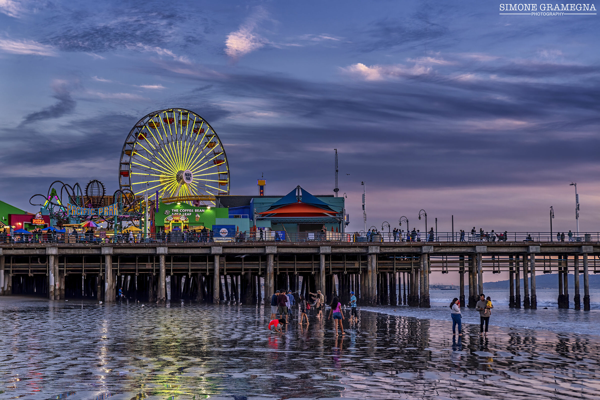 Santa Monica Pier al tramonto