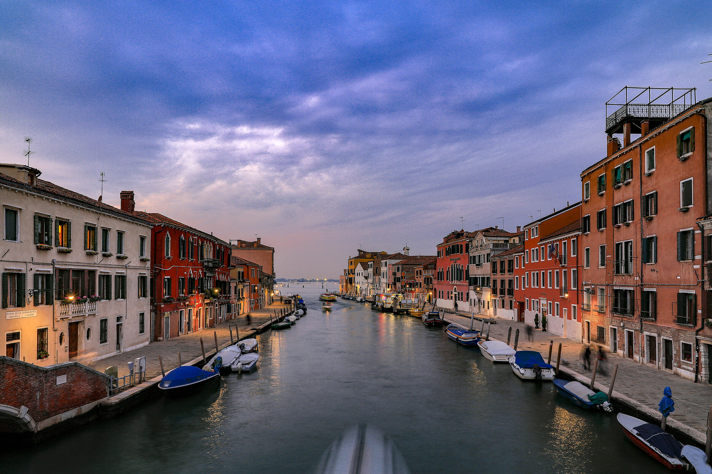 the first lights come on in Cannaregio