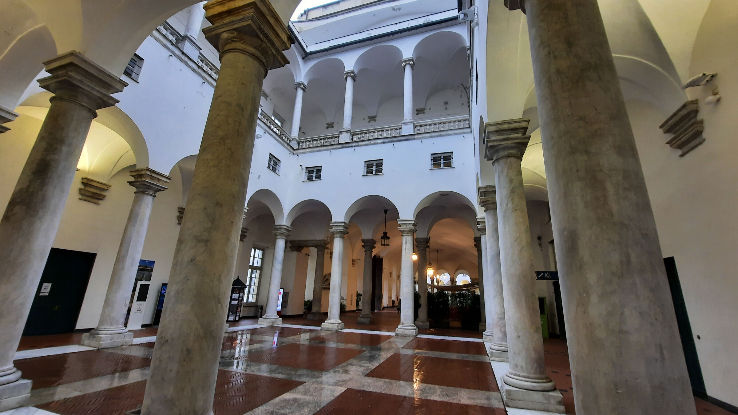 ...Genova sotto la pioggia...Samsung A51