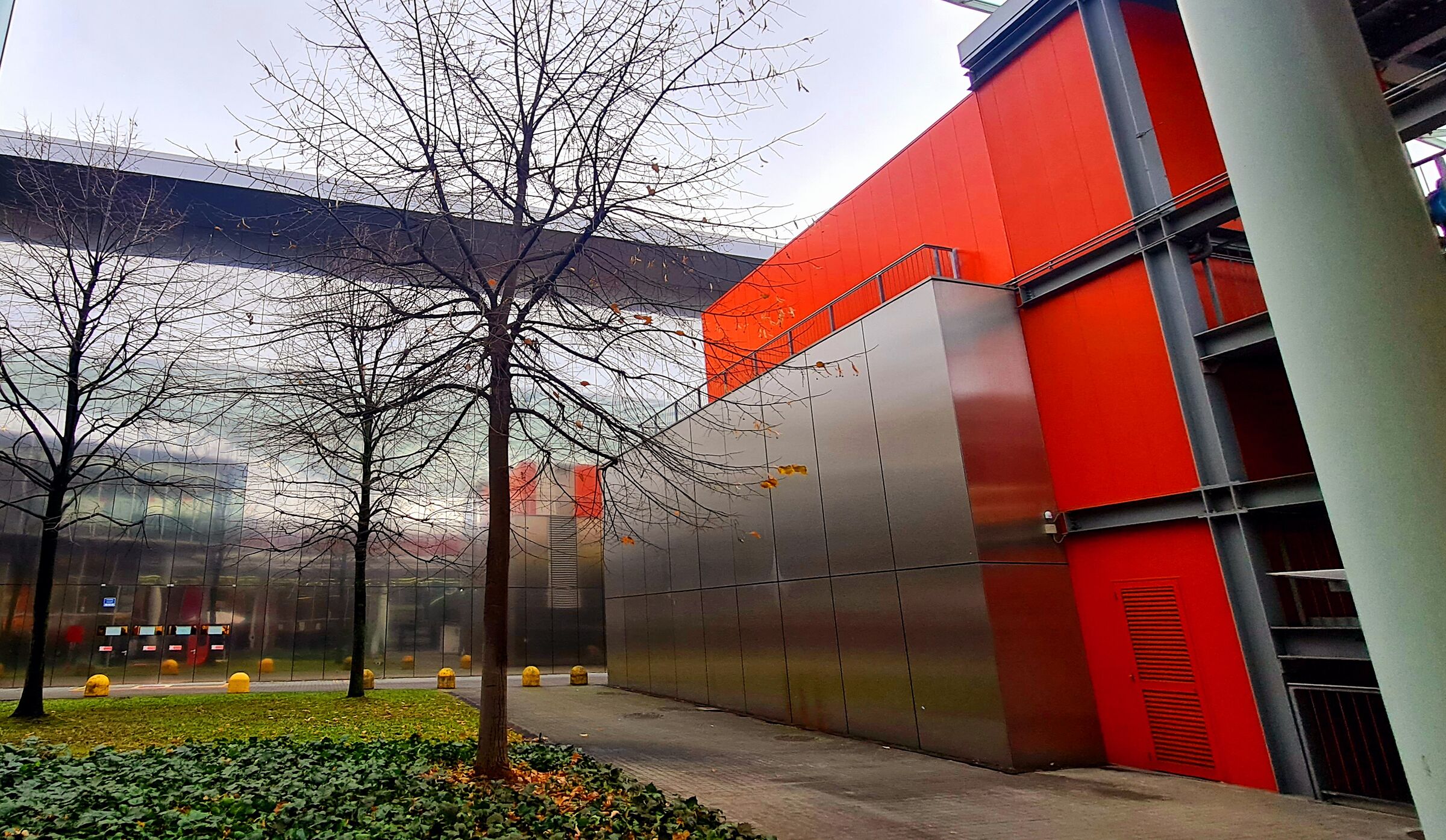 Metropolitan greenery