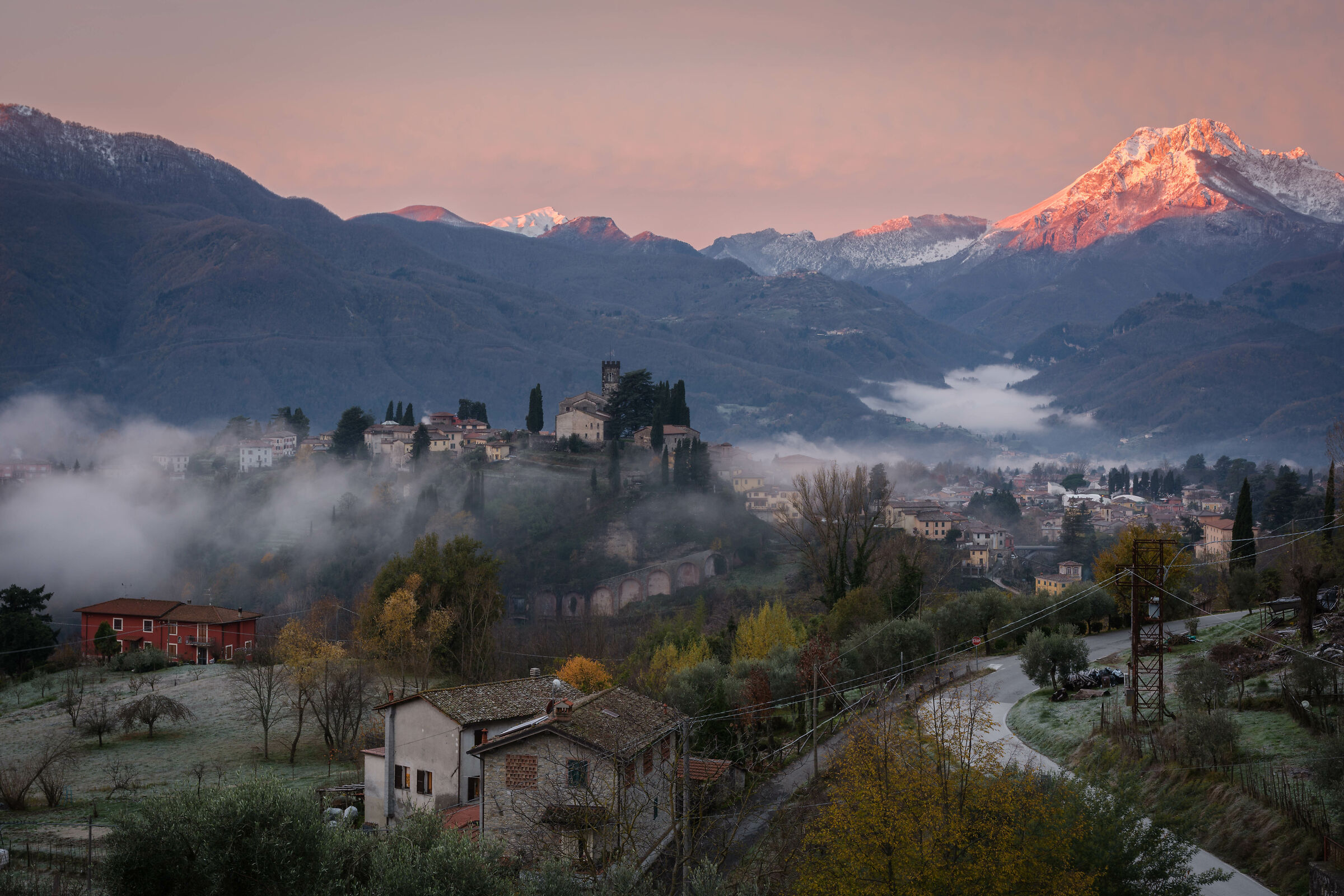 Barga e il gruppo delle Panie