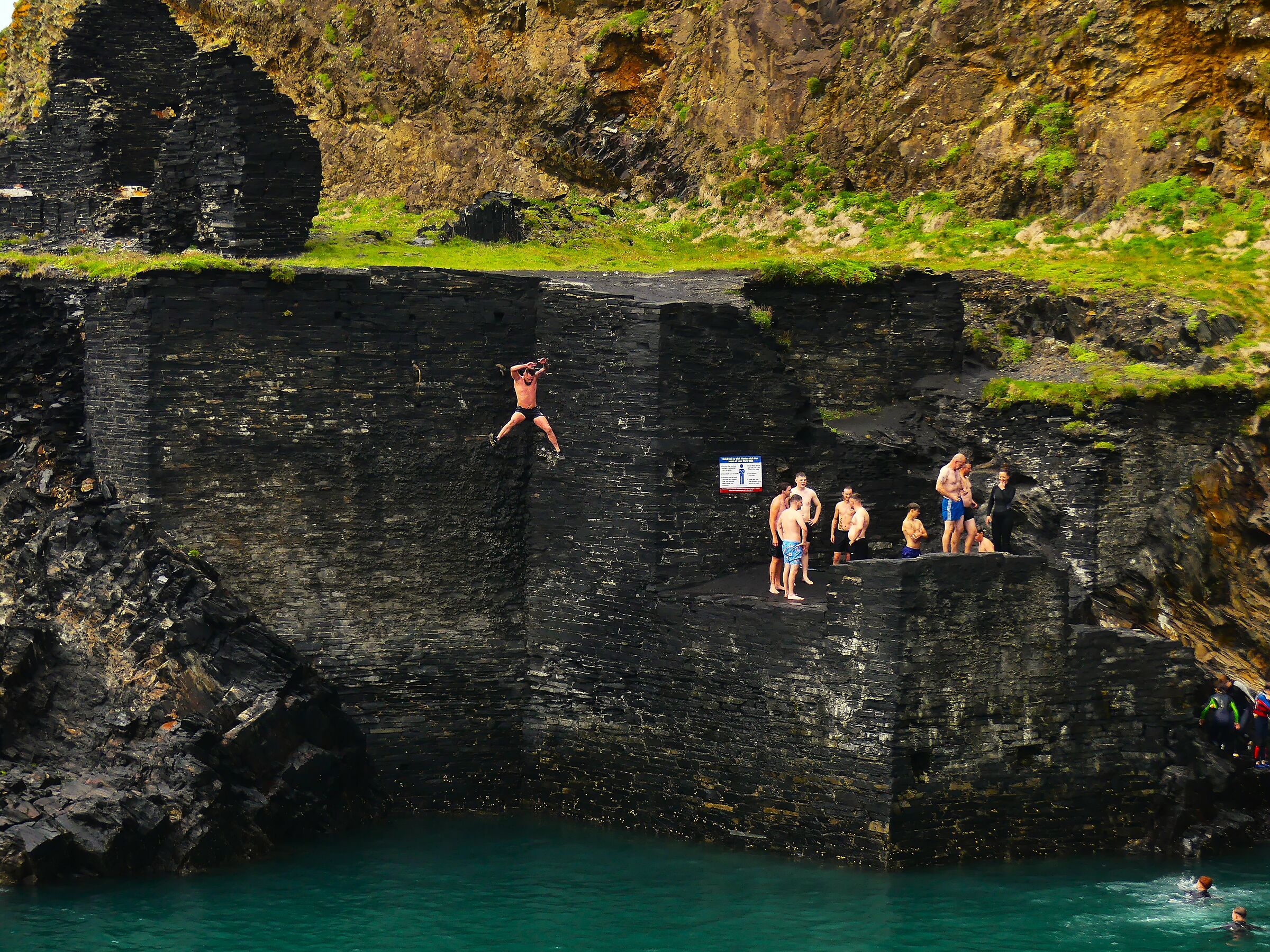 Un bel tuffo ..e che coraggio