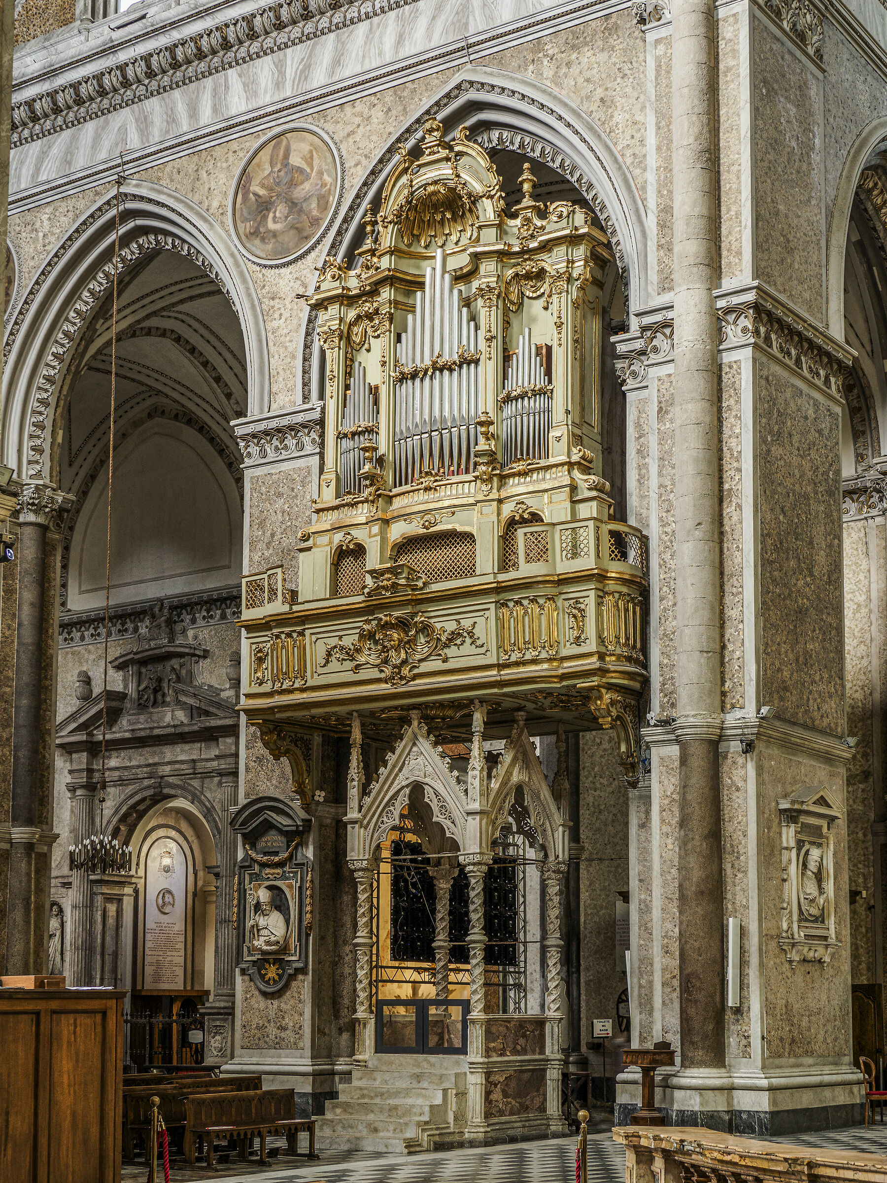 Duomo Napoli - Organo, cassa sinistra