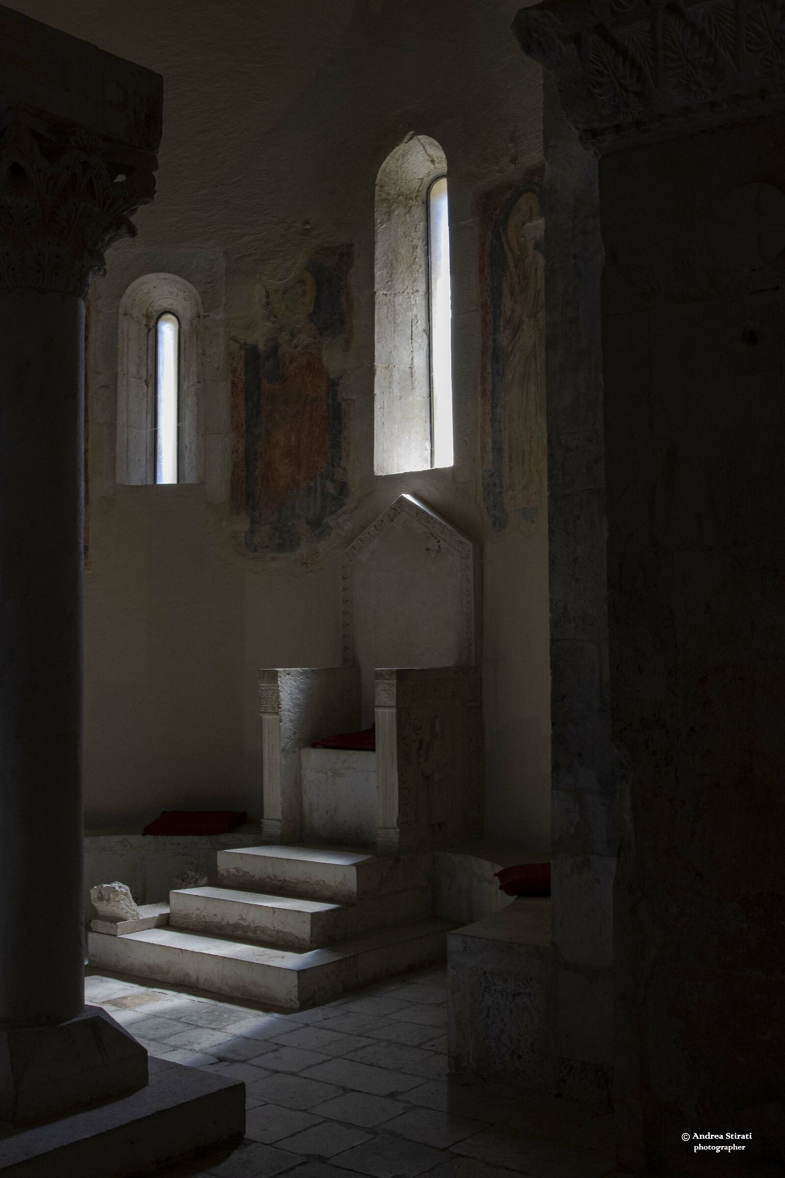 Romanesque seat