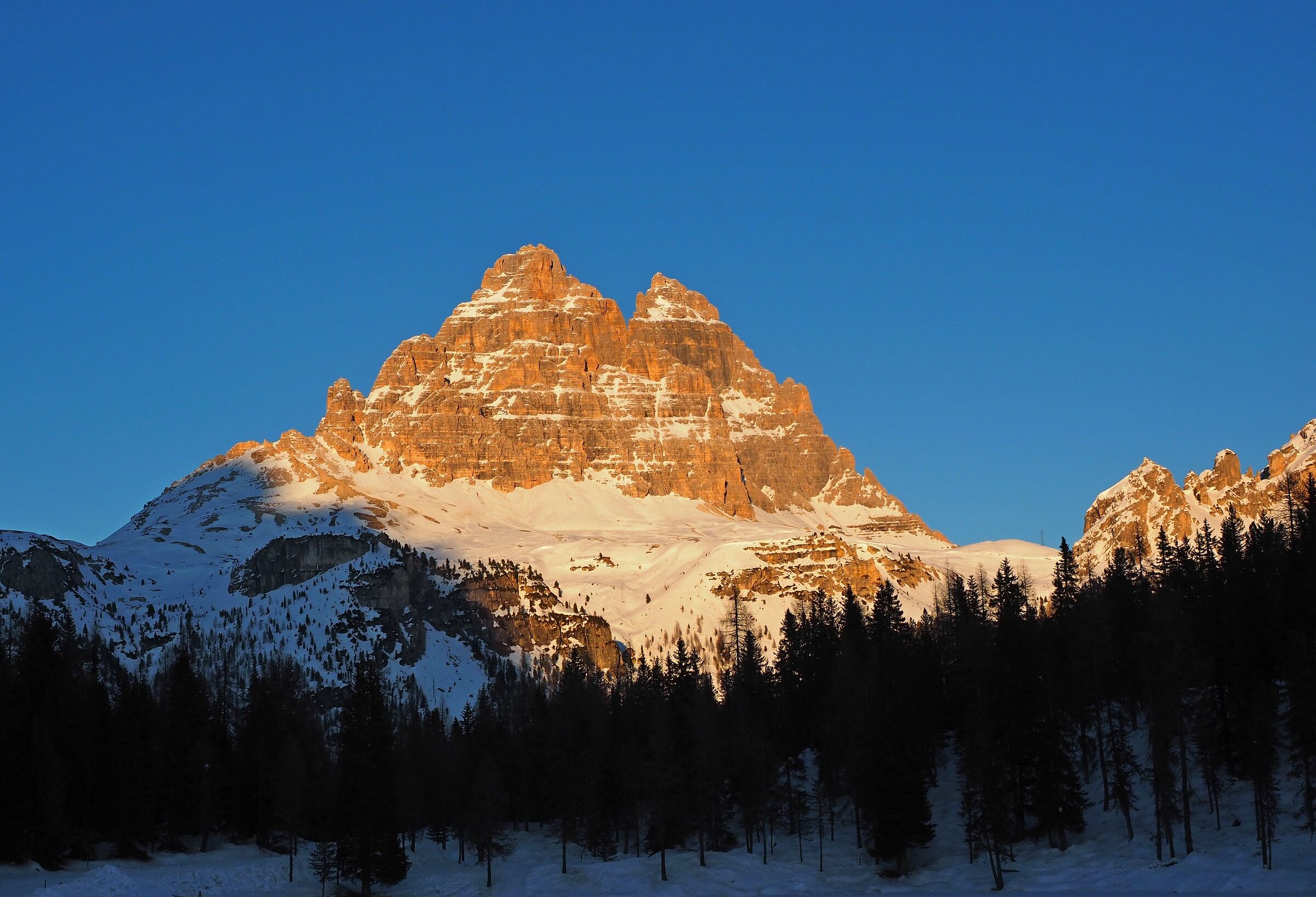 Le Tre Cime accese