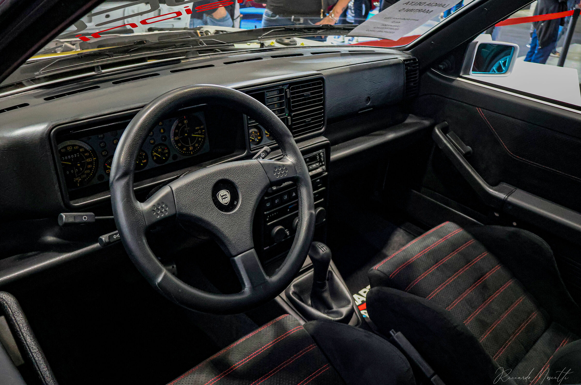 Lancia Delta HF Integrale Evoluzione Martini5 interior