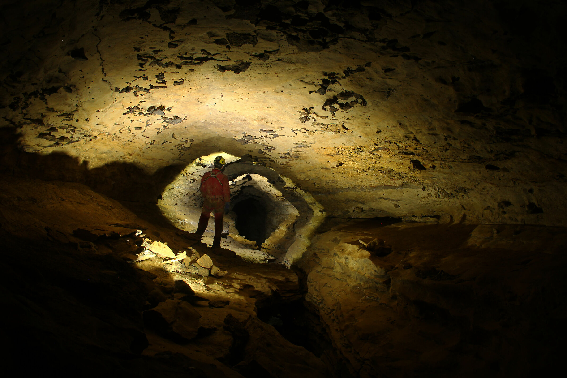 Bueno Fonteno Abyss - "Cattive Acque" branch