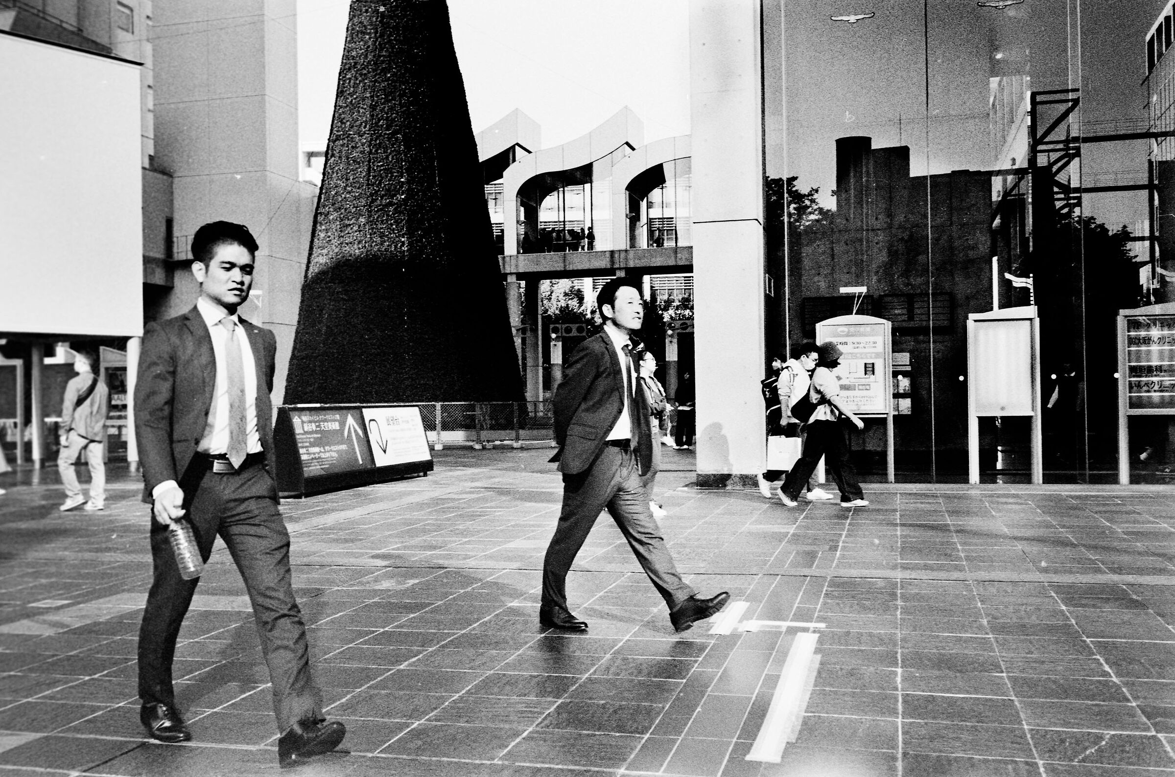 One step beyond, Osaka, B&W on film